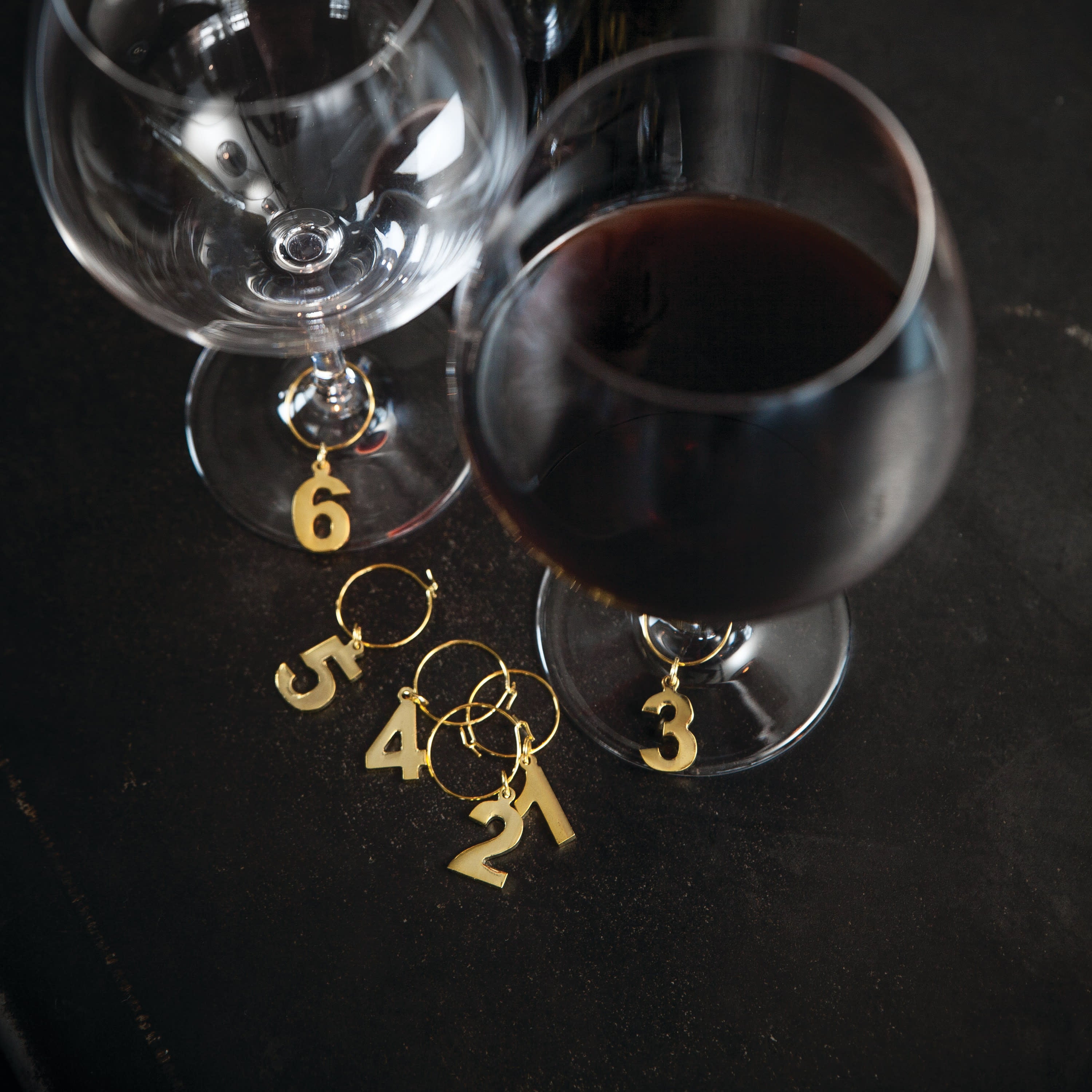 Elegant Gold Plated Wine Charms Set - 6 Unique Designs for Glass Marking - Perfect for Parties, Weddings & Hostess Gifts