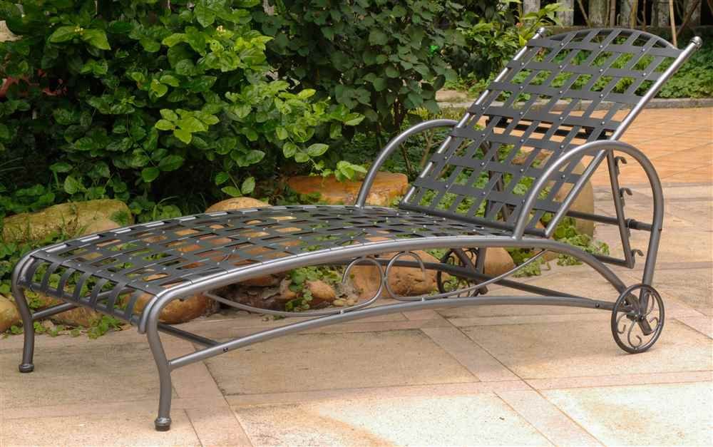 Premium Iron Multi-Position Adjustable Patio Chaise Lounge in Pewter - Outdoor Poolside Sunbathing & Backyard Relaxation Furniture