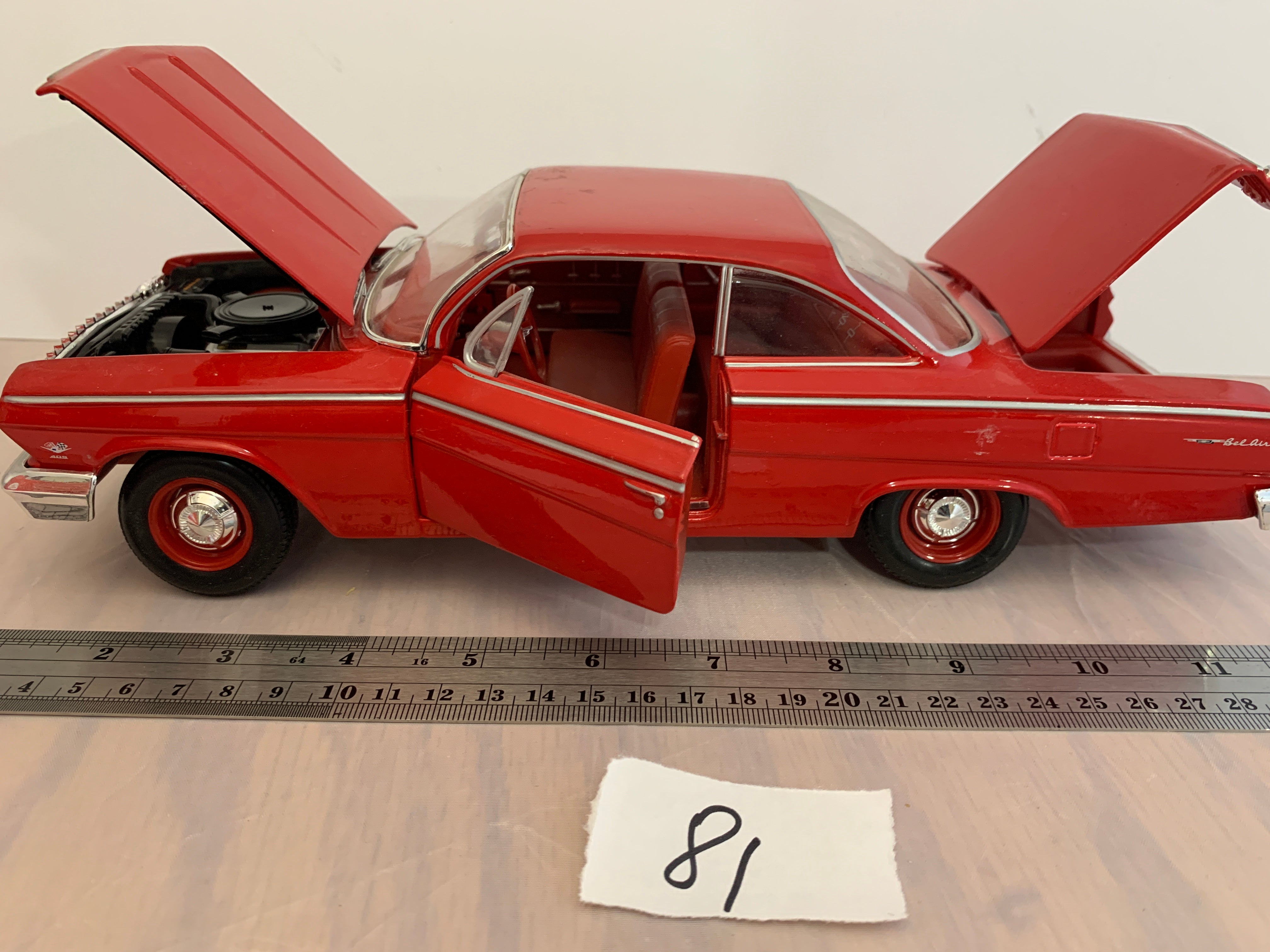 1:18 Scale Diecast 1962 Chevrolet Bel Air Model Car - Collectible Vintage Classic Car for Display & Gifting (Green #11420) - Perfect for Car Enthusiasts, Model Collectors, and Home/Office Decor