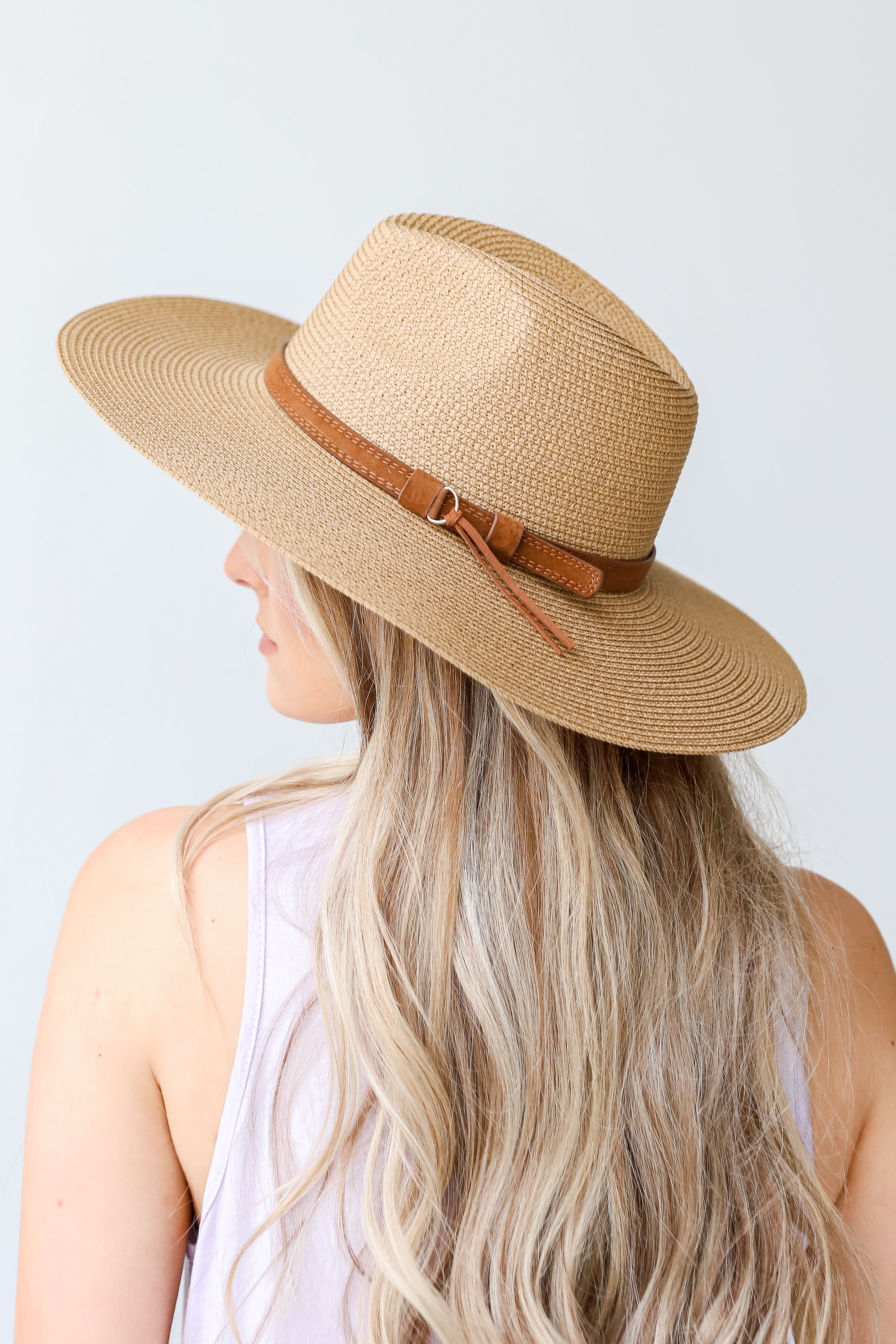 Stylish Straw Wide Brim Sun Hat for Women - UV Protection Summer Beach Hat - Perfect for Vacation, Poolside, and Outdoor Activities