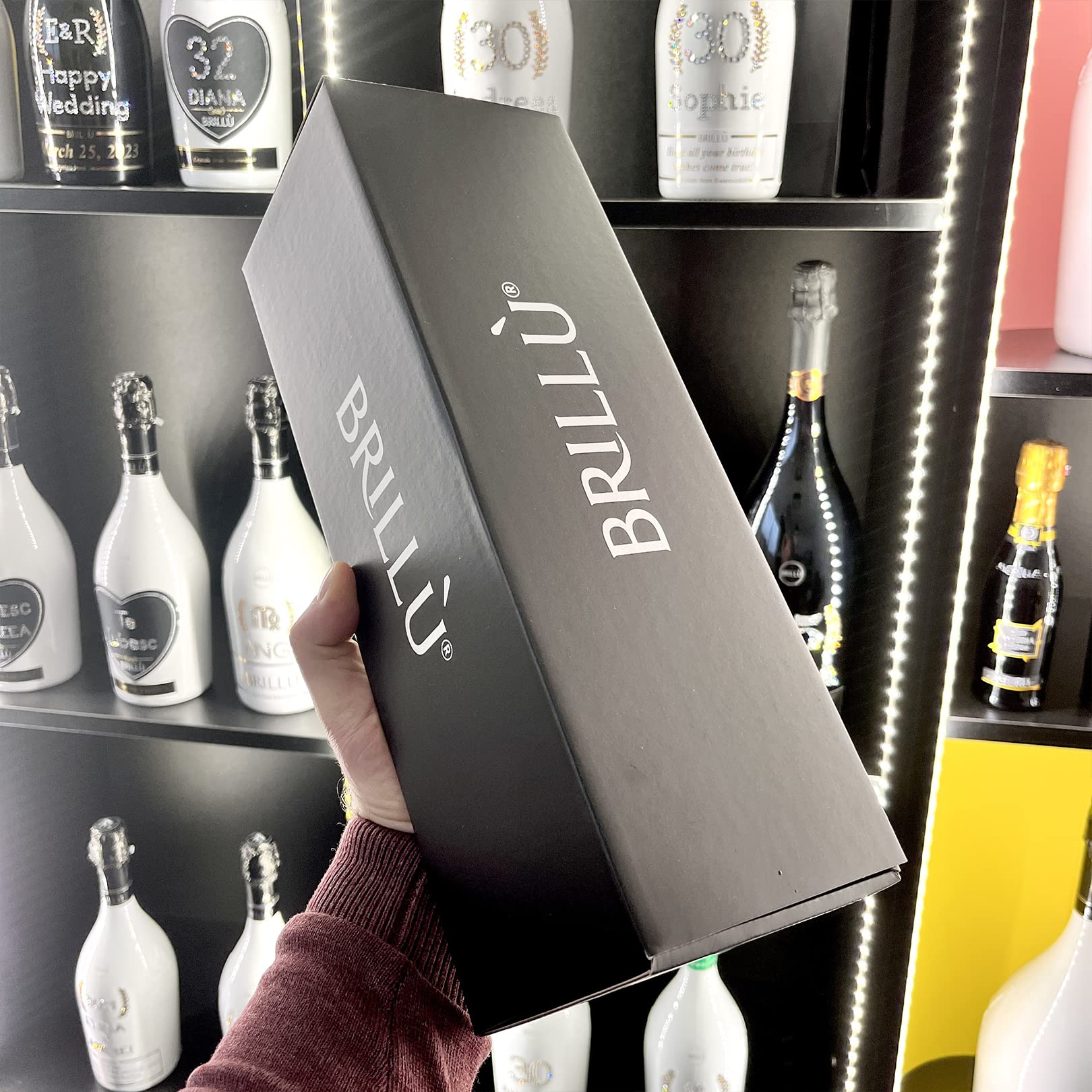 Personalized Birthday Gifts with Name & Age - Brillù Crystal White Italian Sparkling Wine Bottle (0.75L) - Elegant Anniversary, Wedding & Celebration Gift Idea for Special Occasions