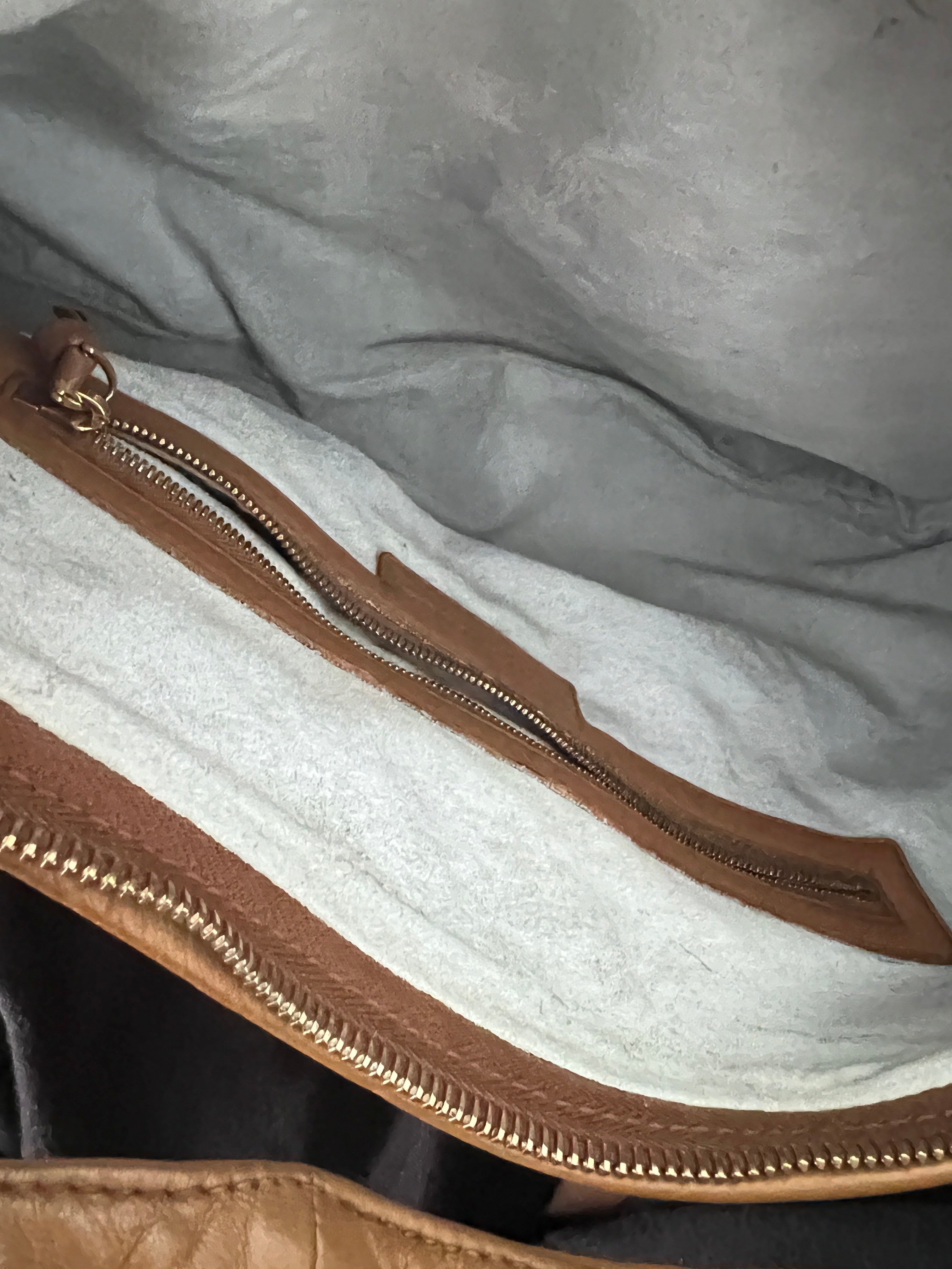 Bottega Veneta Intrecciato Small Veneta Hobo Bag - Luxury Leather Shoulder Bag for Women | Perfect for Work, Travel & Everyday Use