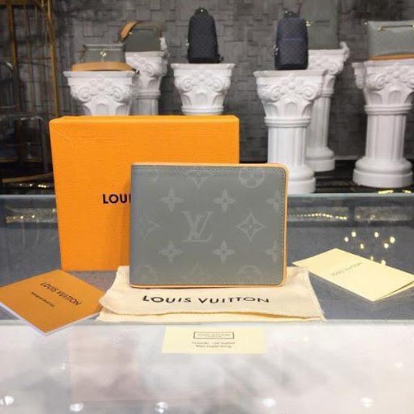 Louis Vuitton Monogram Titanium Multiple Wallet for Men - Fall Winter 2018 Collection - Perfect for Travel, Business & Everyday Use