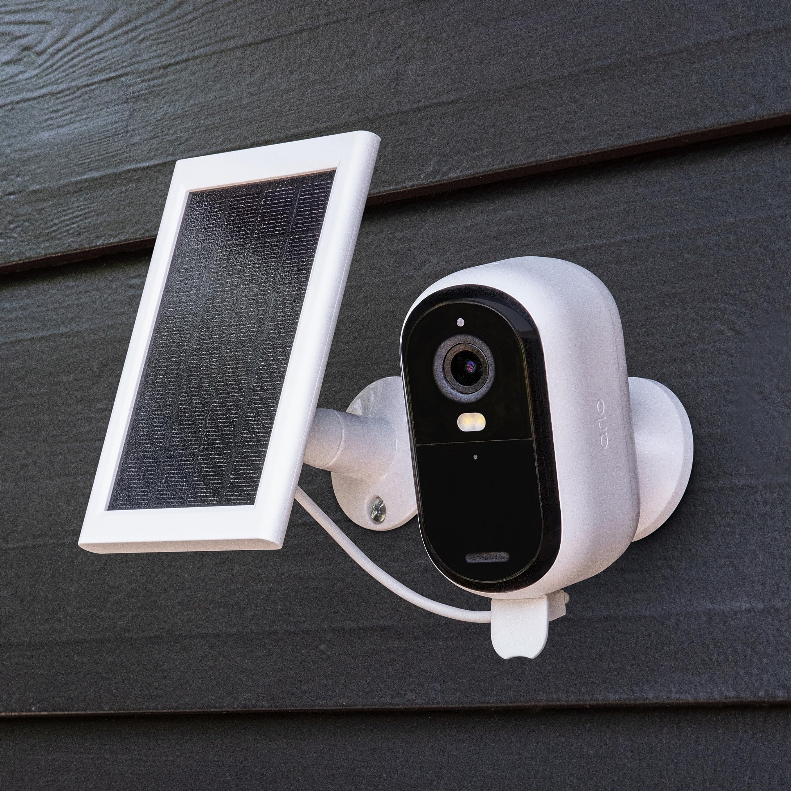 Arlo Essential Solar Panel Charger (2nd Generation) - Certified Accessory for Arlo Essential Outdoor & XL Cameras - Weatherproof Wireless Charging Solution - Perfect for Home Security & 24/7 Surveillance - Model VMA6600 (White)