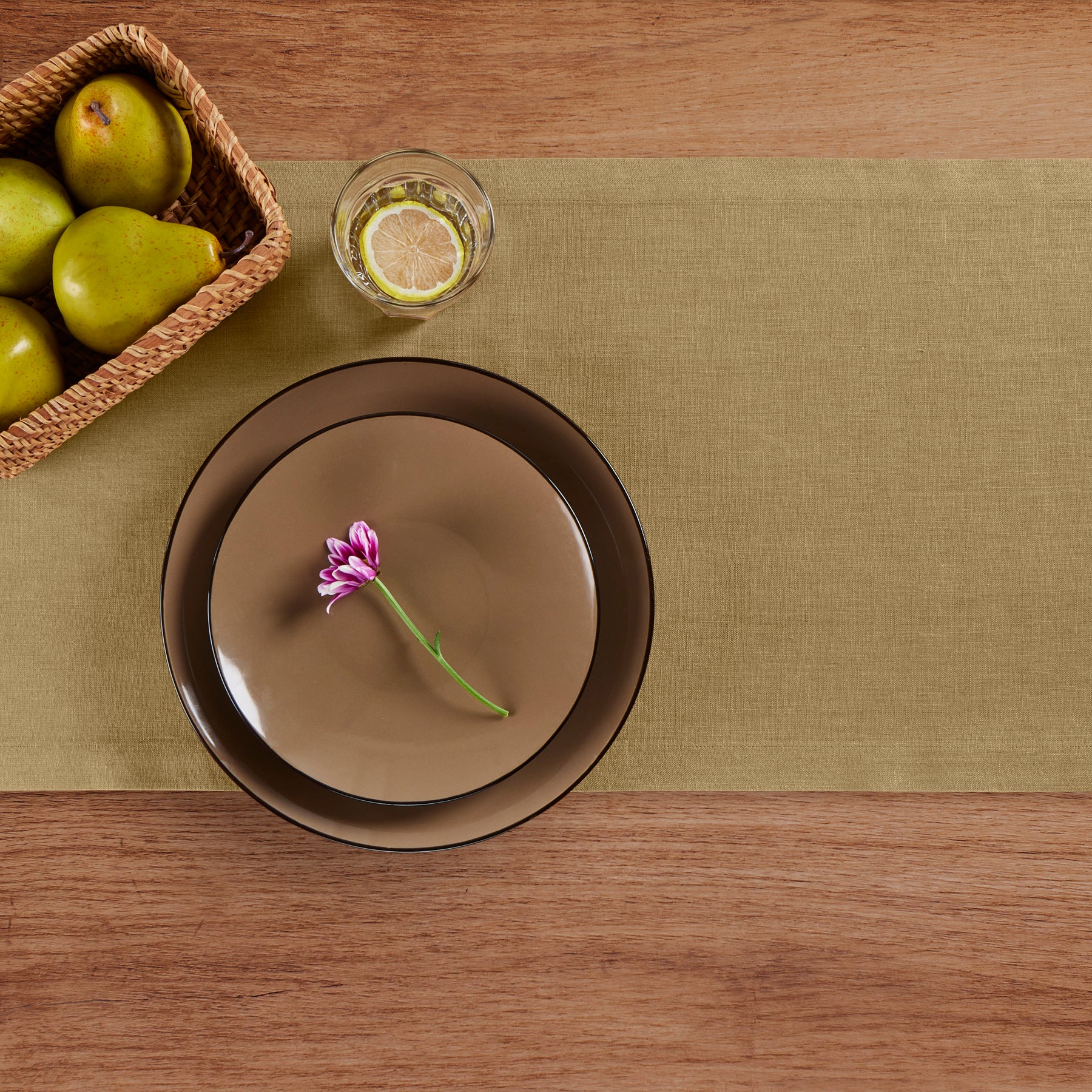 Elegant Diana Medium Weight Table Runner - Perfect for Dining Tables, Weddings, and Holiday Decor