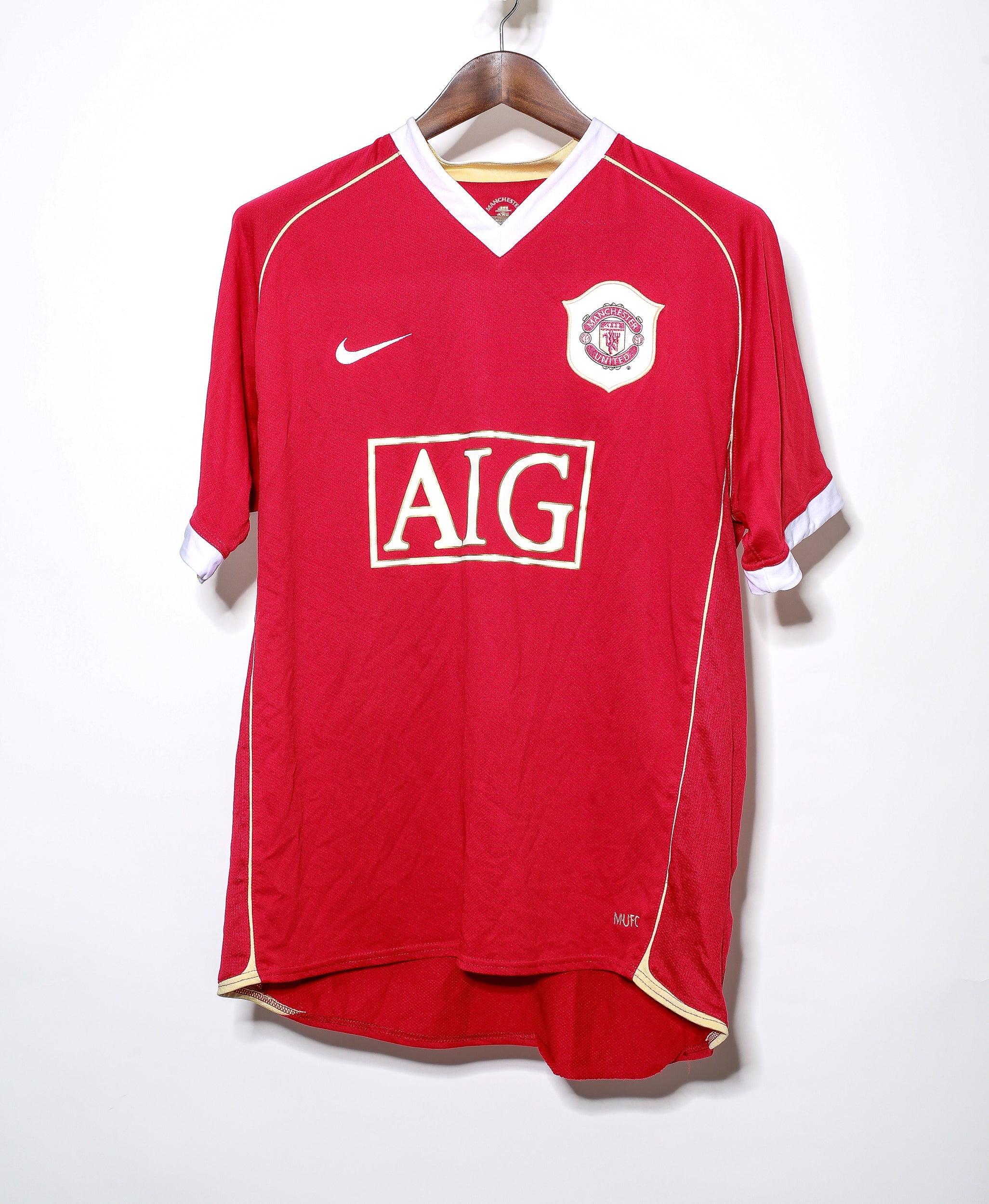 2006-07 Manchester United Cristiano Ronaldo Home Jersey - Size L - Authentic Football Shirt for Fans & Collectors - Perfect for Matches, Gifts & Memorabilia Display