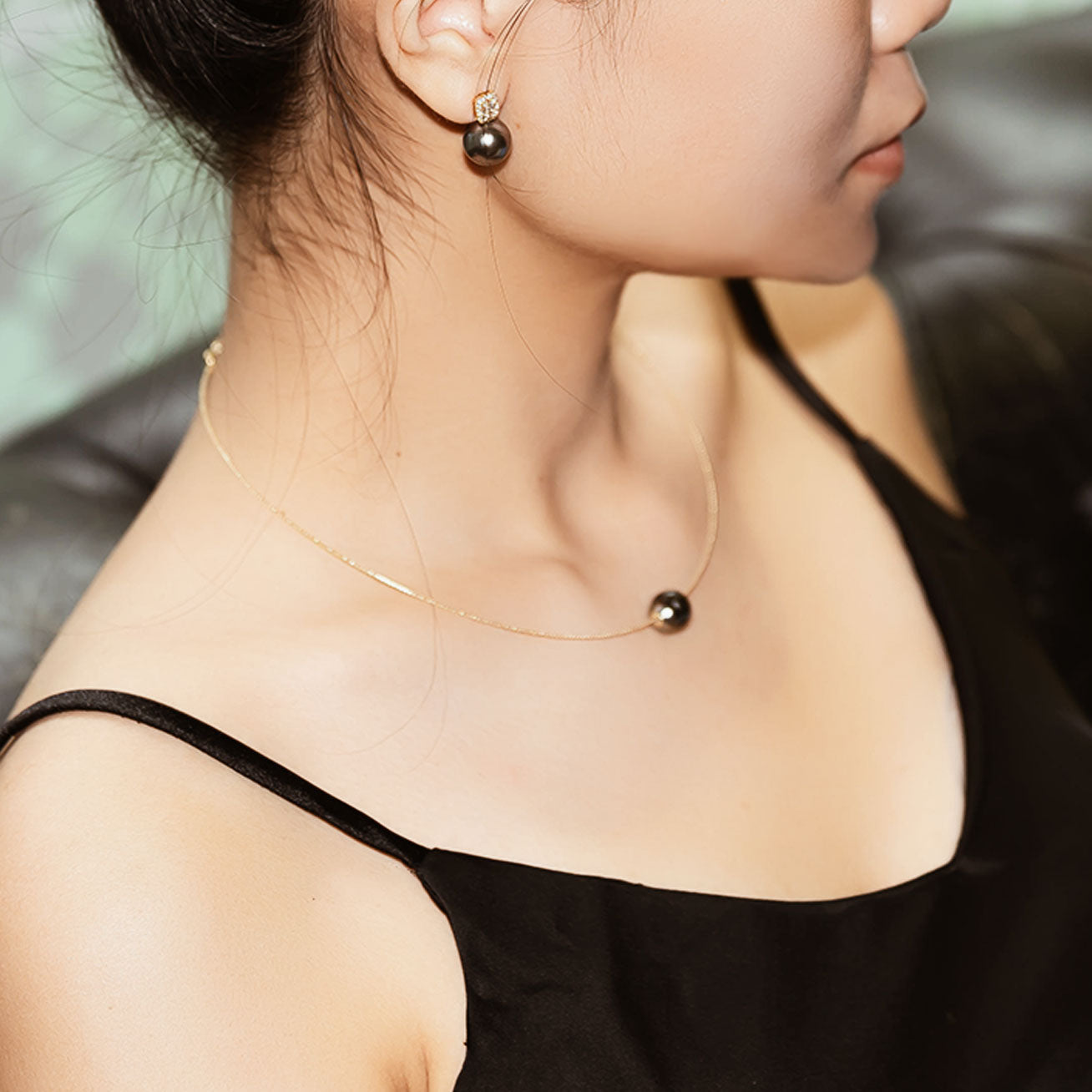 18K Solid Gold Tahitian Pearl Earrings for Women - Luxury Stud Earrings with Black Pearls - Perfect for Weddings, Parties & Special Occasions - KE00028