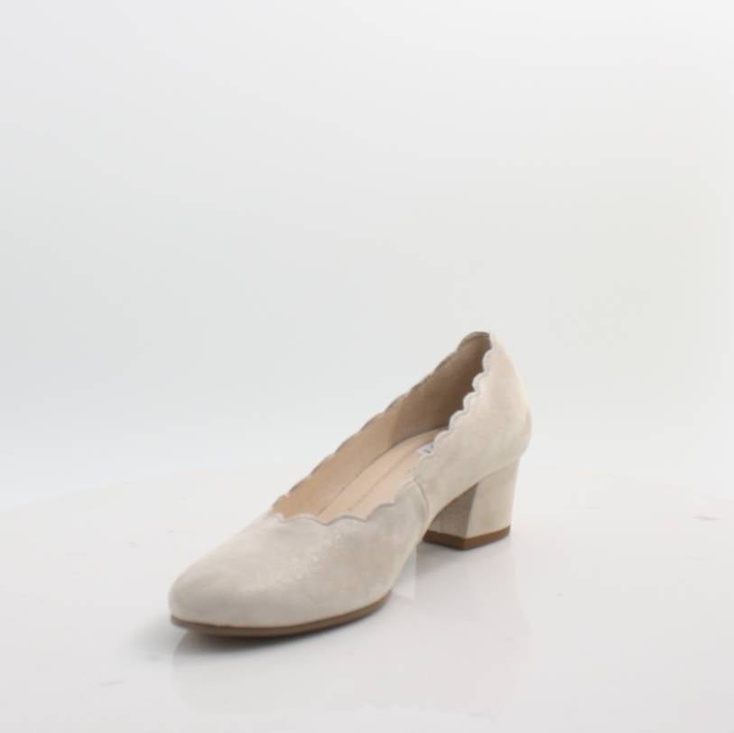 Gabor 24 Women's Comfortable Slip-On Shoes - Lightweight & Breathable for All-Day Wear - Perfect for Work, Travel & Casual Outings
