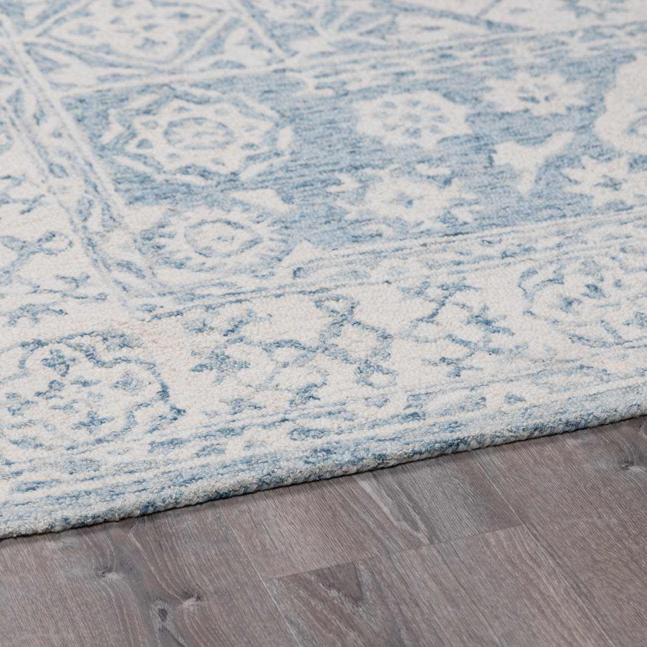 Hauteloom Devine Wool Area Rug 4' x 6' - Traditional Blue & Ivory Handmade Rug for Living Room, Bedroom - Soft & Durable Home Decor for Cozy Spaces