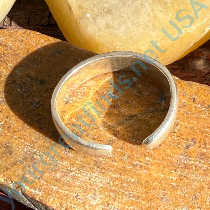 Sterling Silver Adjustable Toe Ring with Raised Crown Design - Perfect for Beach, Summer & Boho Fashion