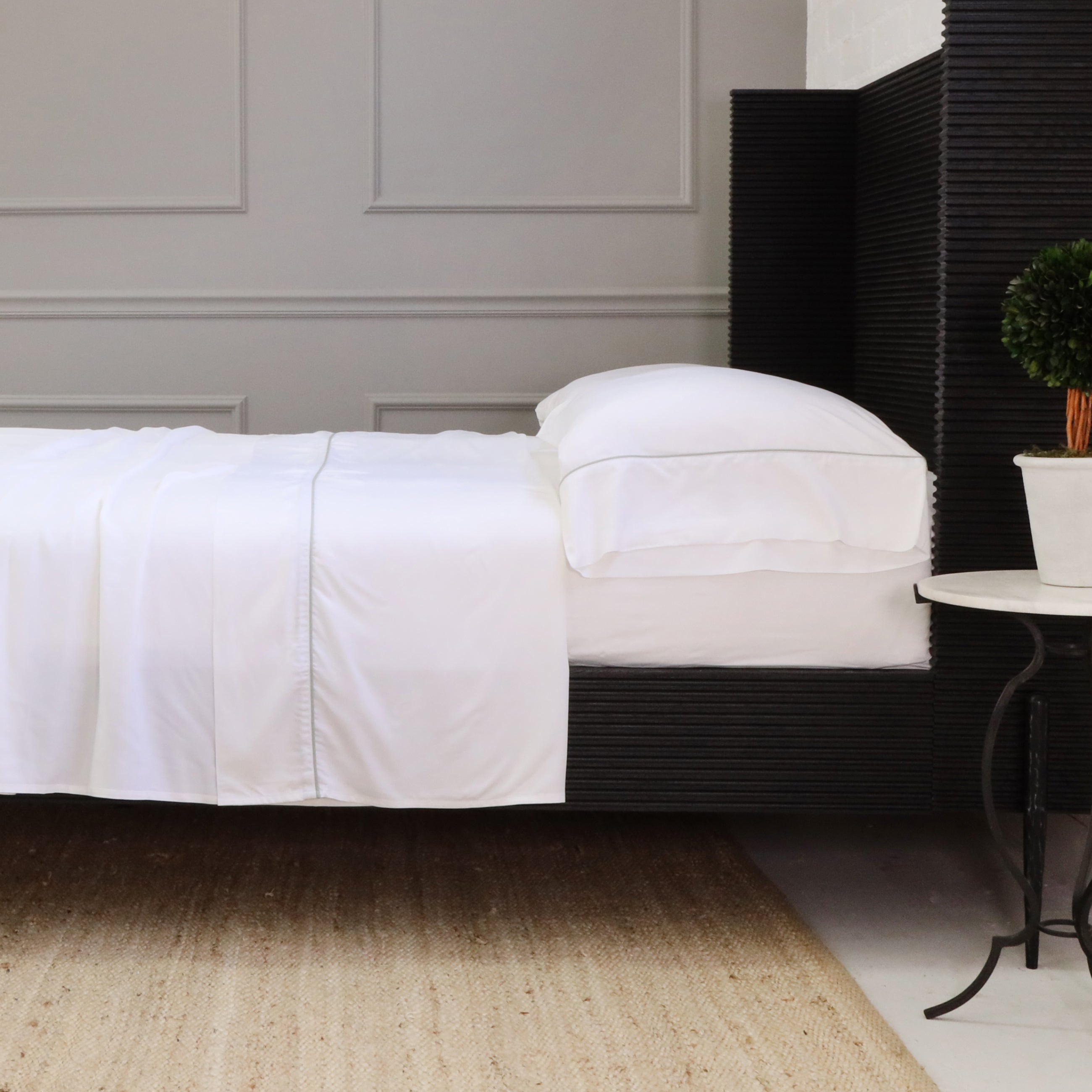 Premium Sheena Bamboo Sateen Sheet Set - Soft & Breathable Bedding for All Seasons - Perfect for Master Bedroom, Guest Room & Vacation Homes