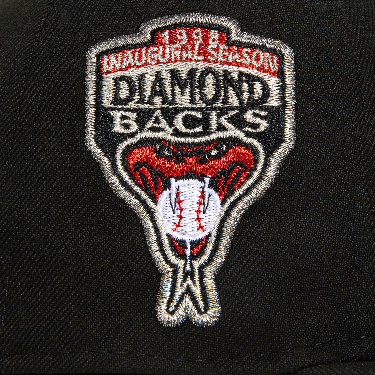 New Era 59Fifty Arizona Diamondbacks Inaugural Patch Baseball Cap - Black, Metallic Silver, Red - Official MLB Hat for Baseball Games & Streetwear Fashion
