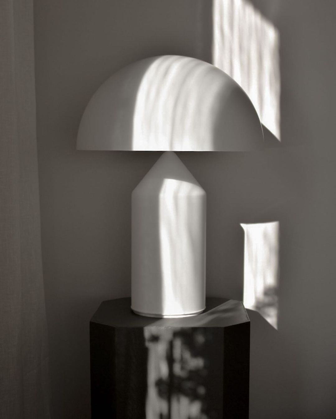 Atollo Metal Table Lamp - Modern LED Desk Lamp for Home & Office, Dimmable Lighting for Bedroom, Living Room, and Study