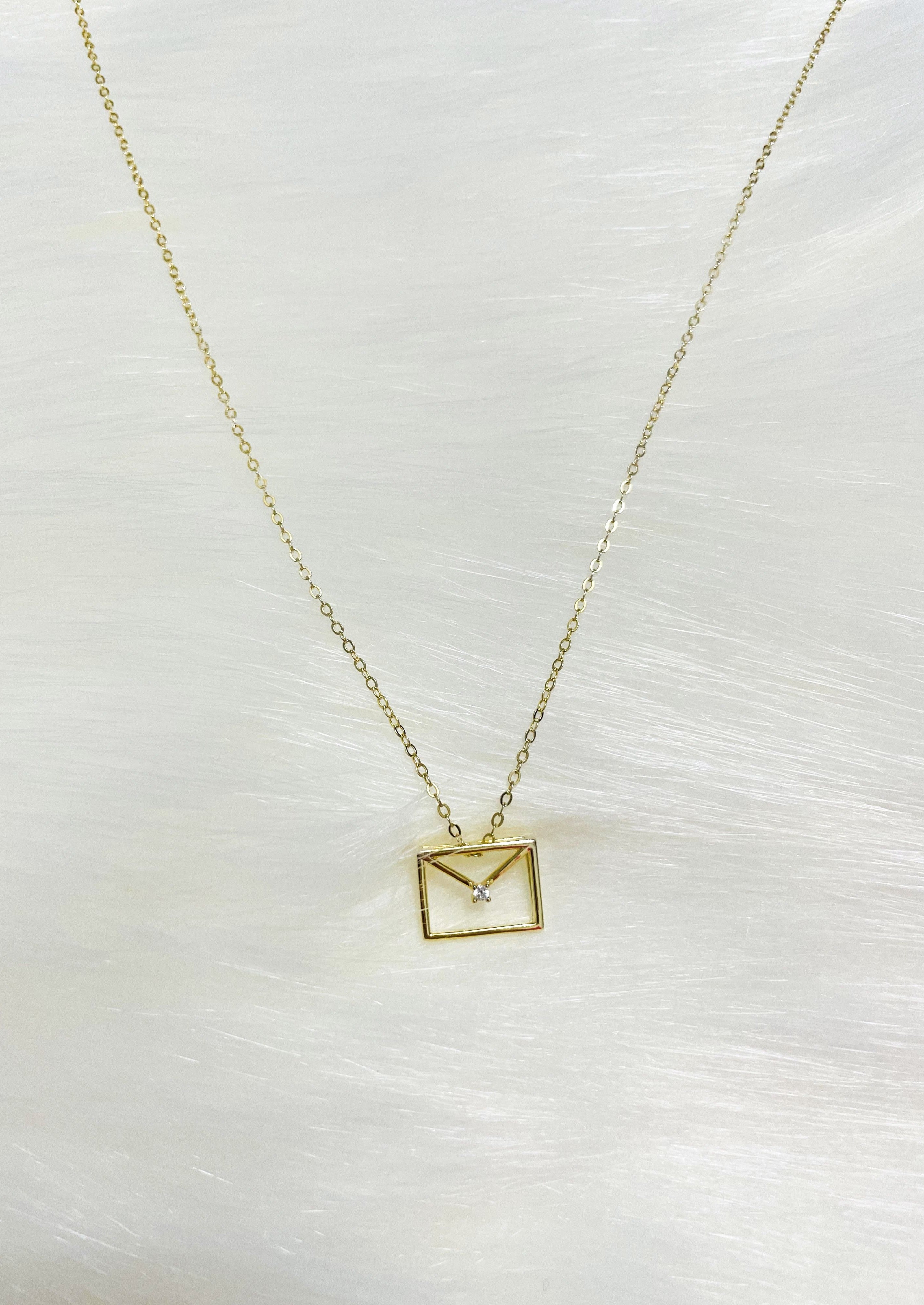 Elegant Gold Necklace for Women - 14K Gold Plated Envelope Pendant Necklace - Perfect for Valentine's Day, Anniversary & Birthday Gifts