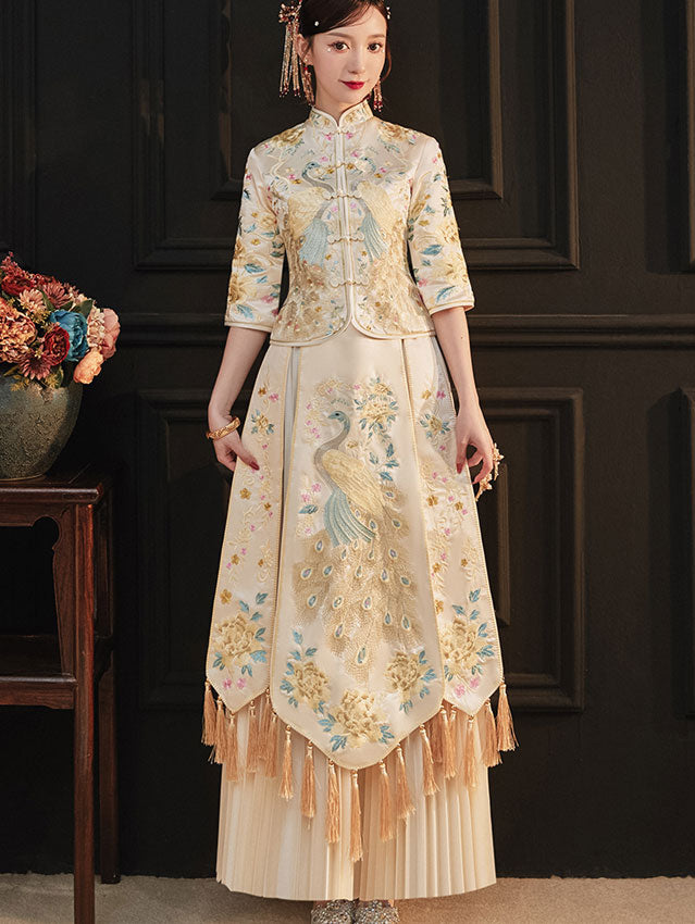 Elegant Champagne Embroidered Chinese Wedding Qun Kwa Dress with Pleated Skirt - Traditional Bridal Gown for Tea Ceremony & Reception