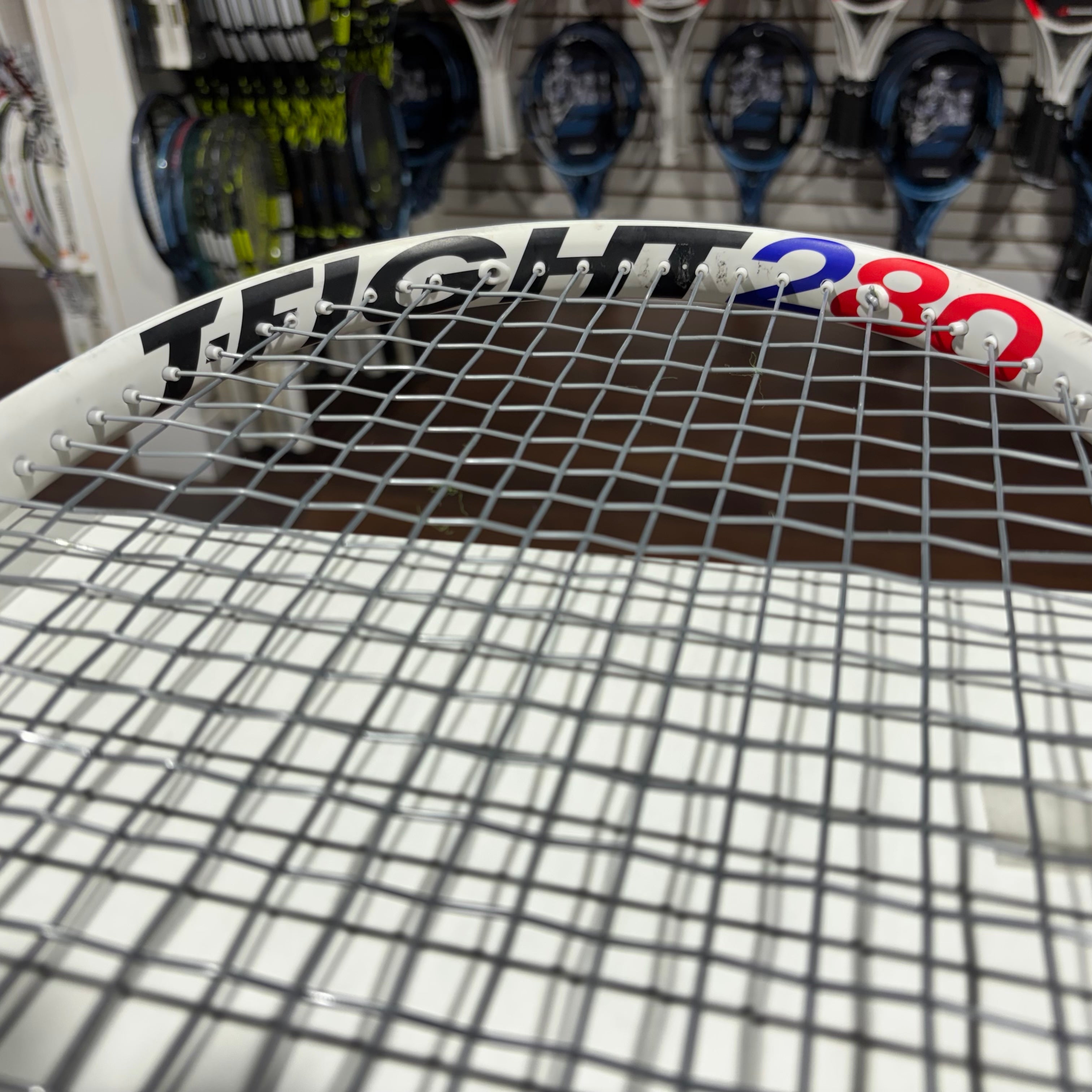 Tecnifibre TFight 280 Tennis Racket ISO Grip Size 4 1/4 (8/10 Condition) - Used Tennis Racket for Intermediate Players, Perfect for Training & Competitive Matches