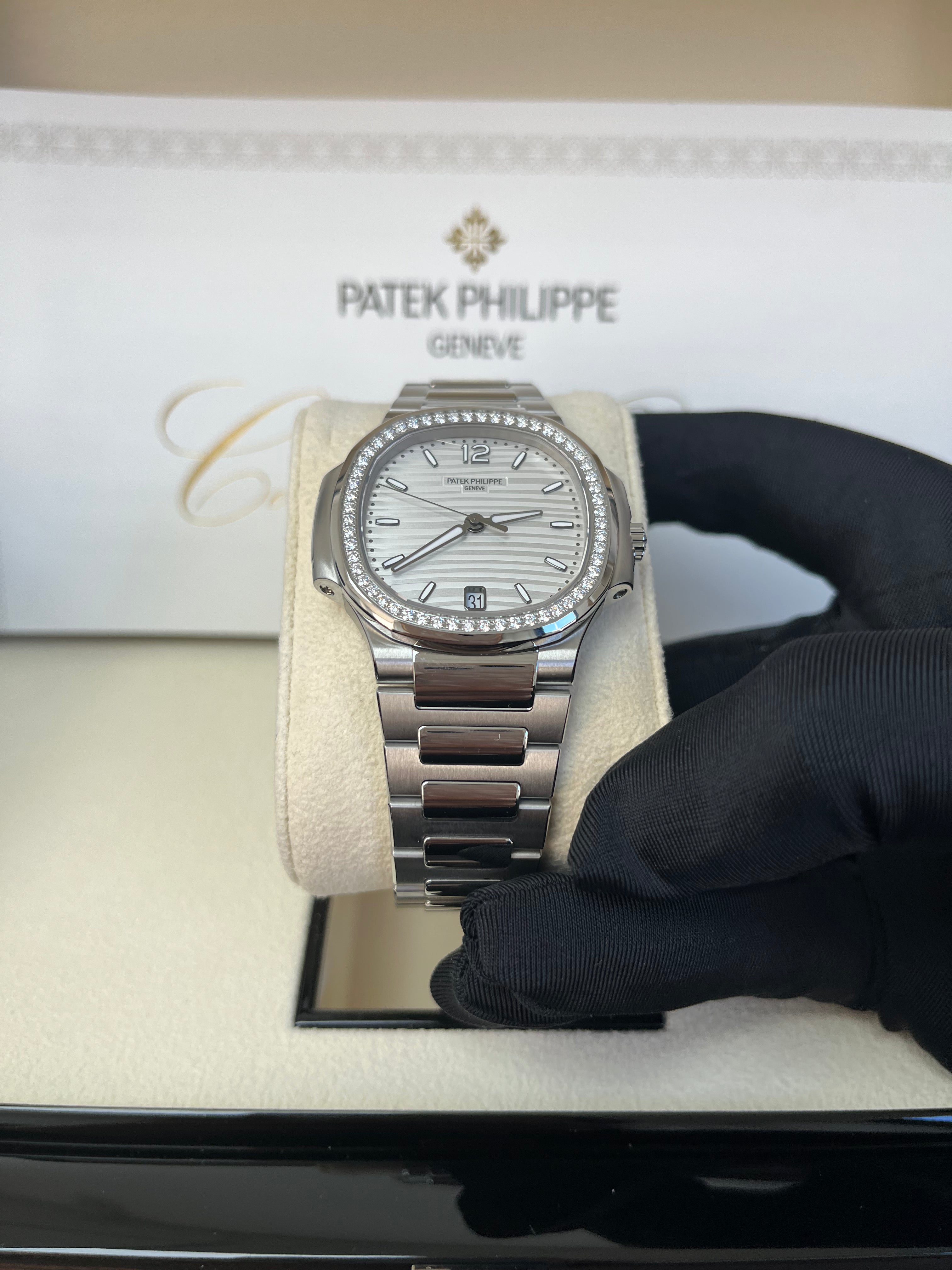 Luxury Patek Philippe Nautilus Diamond Bezel Watch - 7118/1200A-010 Silver Index Dial for Women | Elegant Swiss Timepiece for Special Occasions, Gala Events & Luxury Collections