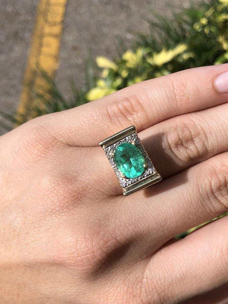 6.08 TCW 14K Gold Vintage Oval Emerald & Diamond Cluster Statement Ring – East-West Design for Women, Perfect for Weddings, Anniversaries & Special Occasions