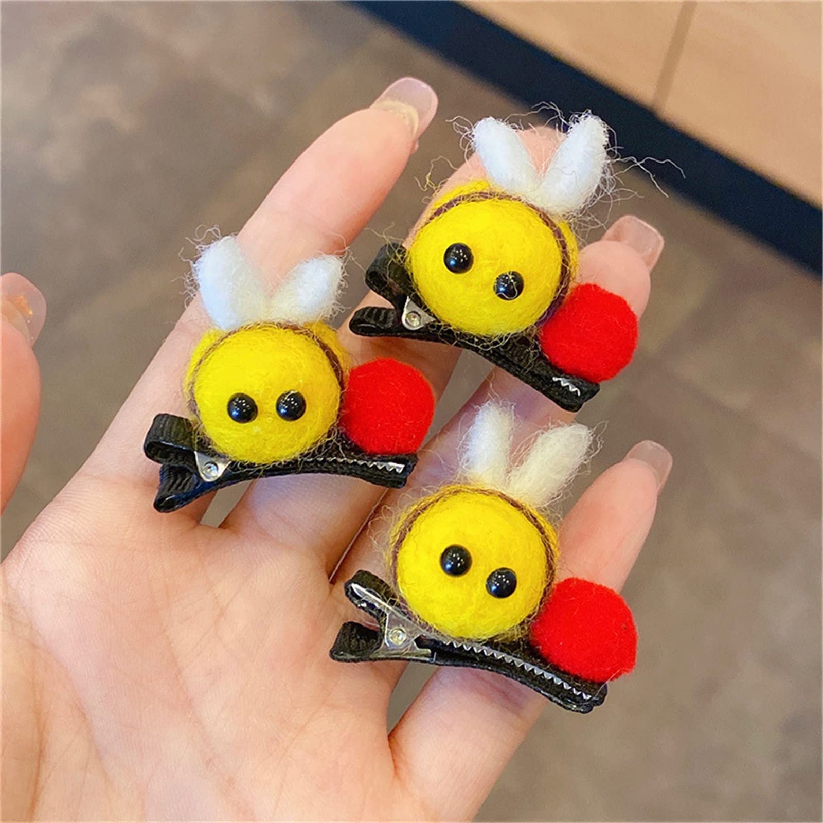Cartoon Bee Hair Clips & Headbands Set for Girls 4-6 Years - Cute Hair Accessories Kit with Barrettes & Hair Claws - Perfect for School, Parties & Daily Wear (One Size)