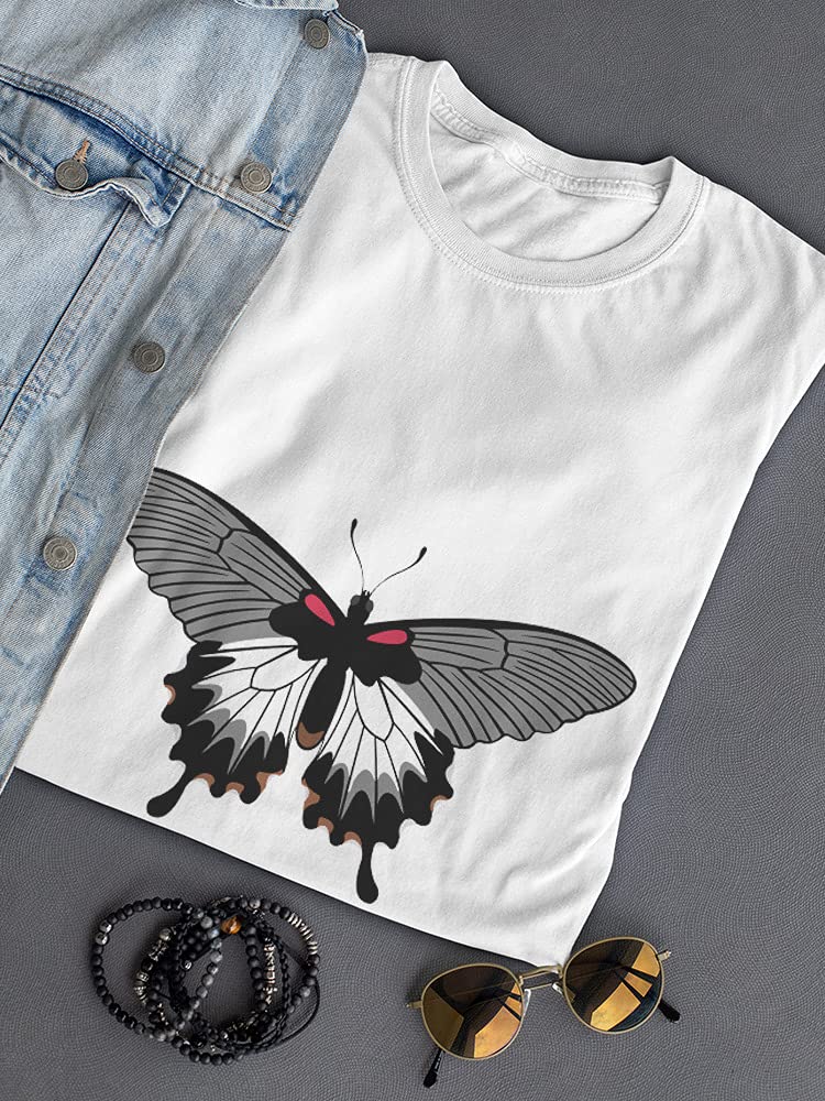 Grunge Gray Butterfly Graphic T-Shirt for Women - Stylish & Comfortable Casual Tee for Streetwear, Concerts & Everyday Outfits