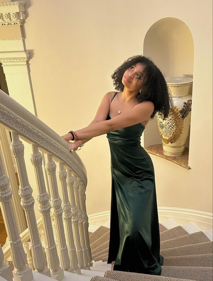 Elegant Dark Green Sheath Long Prom Dress for Women - Formal Evening Gown for Parties, Homecoming, and Special Occasions | Style J5214