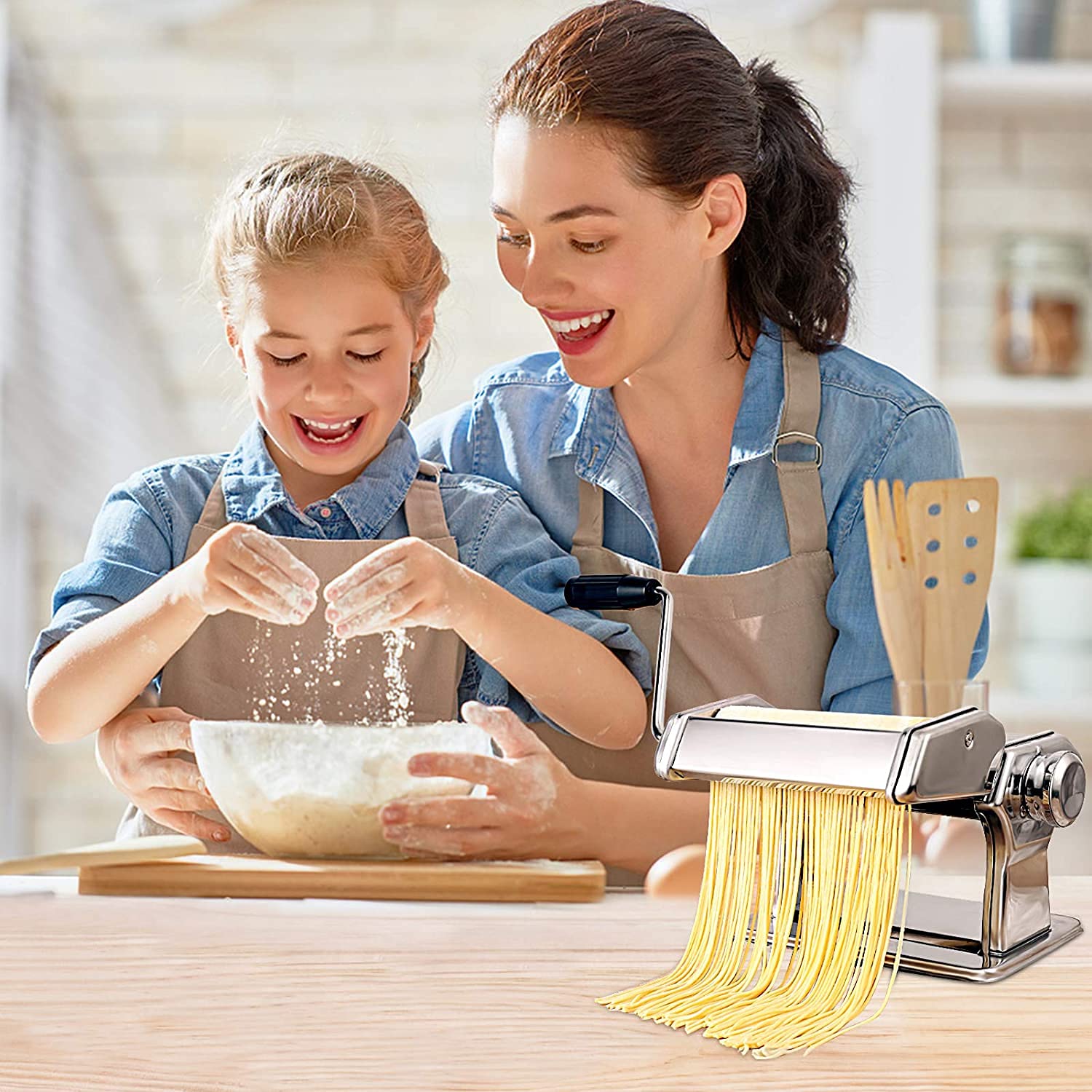 Devo Stainless Steel Manual Pasta Maker Machine - 7 Adjustable Thickness Settings for Homemade Spaghetti, Fettuccine & Lasagna | Perfect for Italian Cuisine, Family Cooking & Restaurant Use