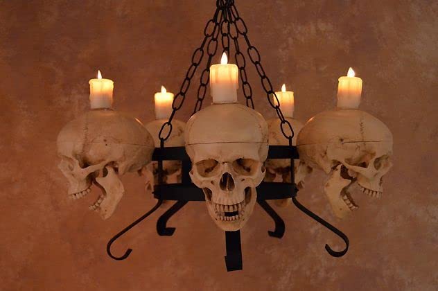 Gothic Skull & Metal Chandelier - 5 Life-Size Skull Decor with Black Metal Frame & Flameless LED Candles - Perfect for Halloween, Haunted House, Gothic Home Decor & Dark Aesthetic Interior Design