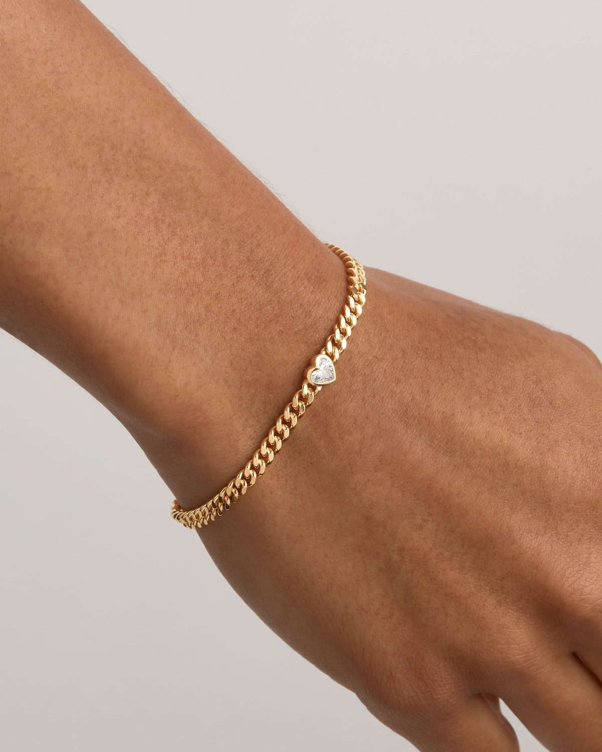 18K Gold Vermeil Engravable Heart Curb Chain Bracelet for Women - Perfect Gift for Valentine's Day, Anniversary & Special Occasions
