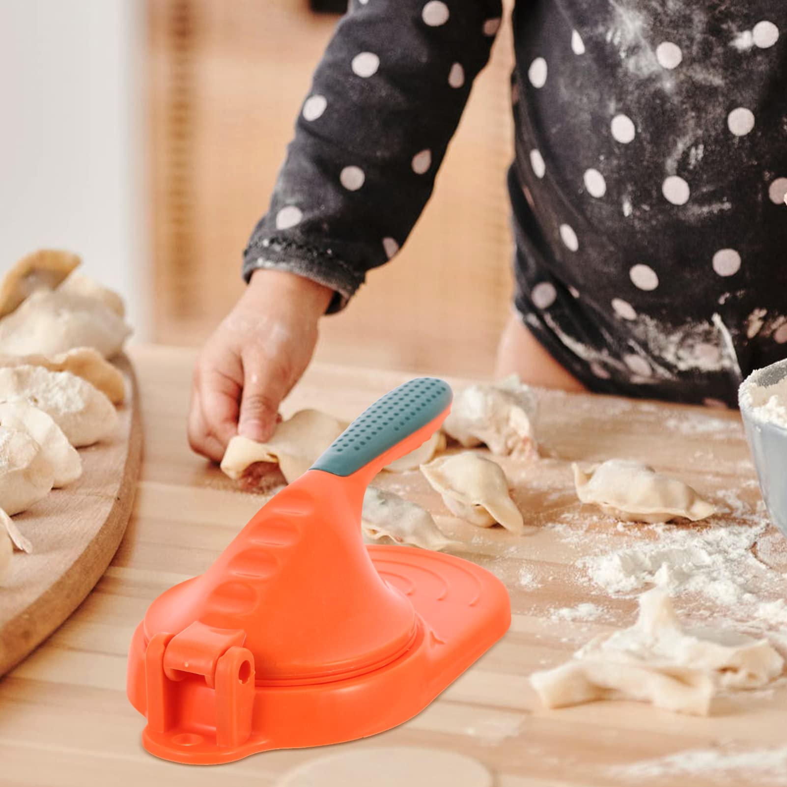 2-Piece Dumpling Press Set - Stainless Steel Dumpling Maker & Wrapper Tool for Homemade Dumplings, Gyoza, Empanadas - Perfect for Asian Cooking, Family Meals & Kitchen Accessories