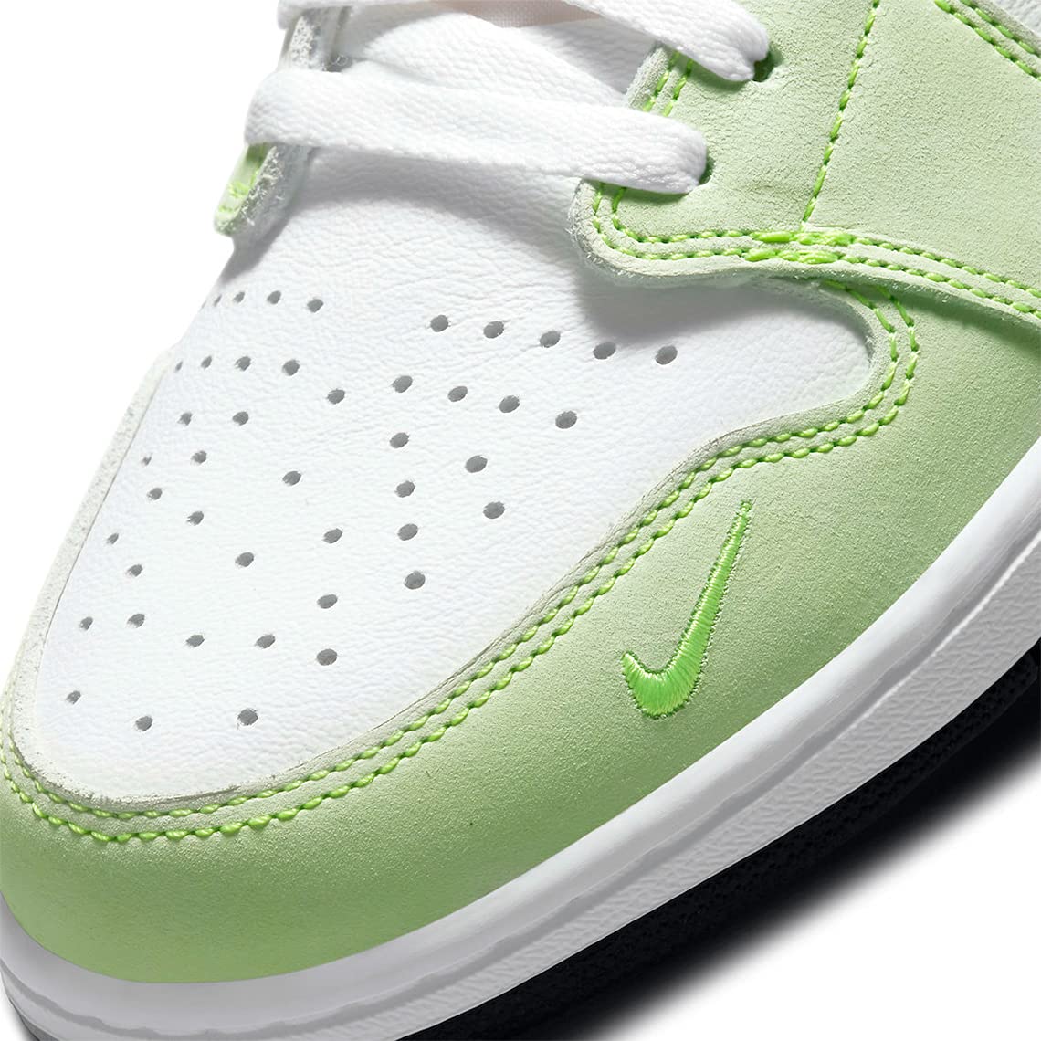 Nike Men's Running Sneakers - Lightweight Comfortable Athletic Shoes for Jogging, Gym & Casual Wear