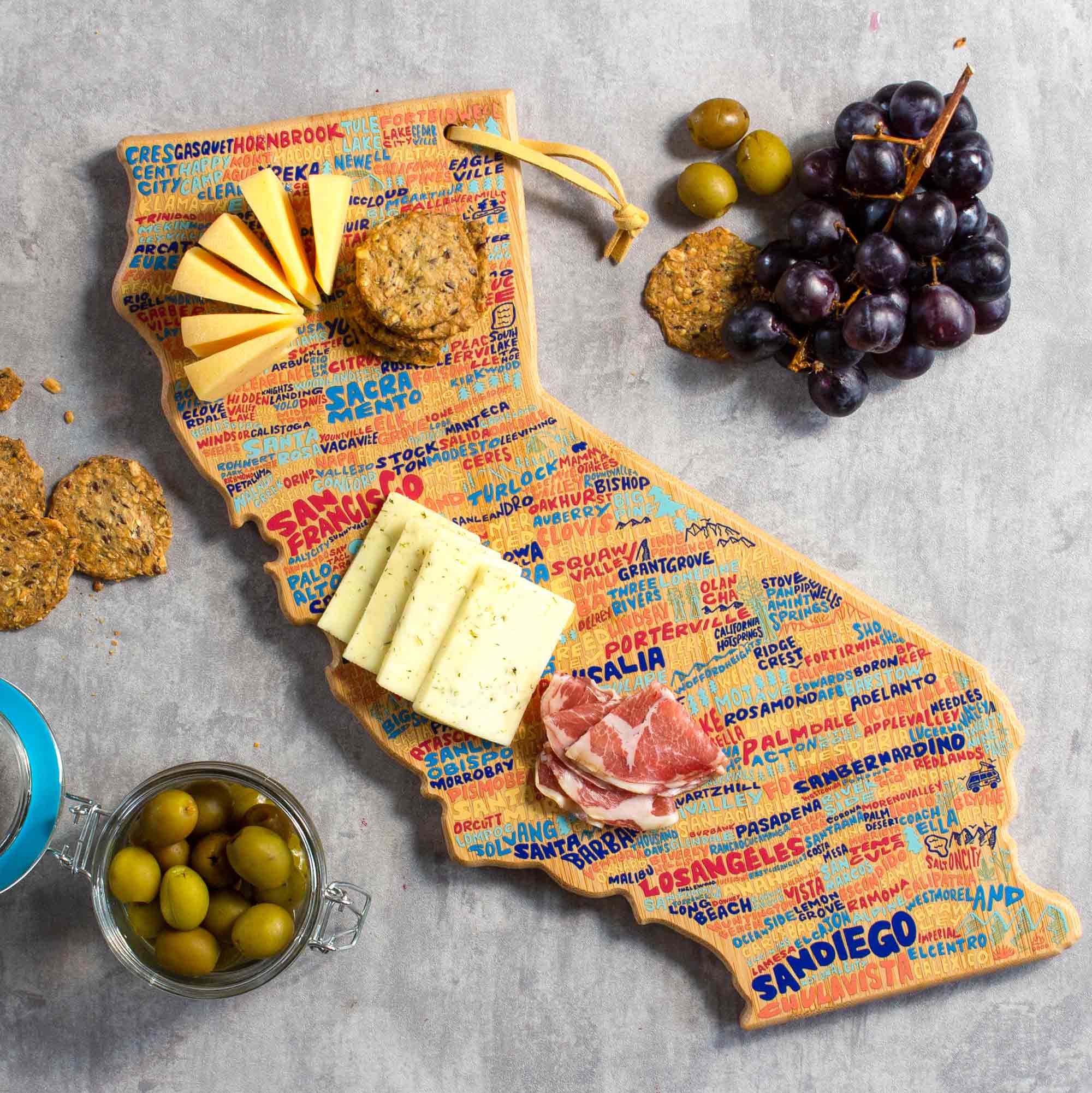 Premium California-Themed Cutting Board with Artistic Design by Wander on Words™ – Perfect for Kitchen Decor, Gift Giving, and Food Prep