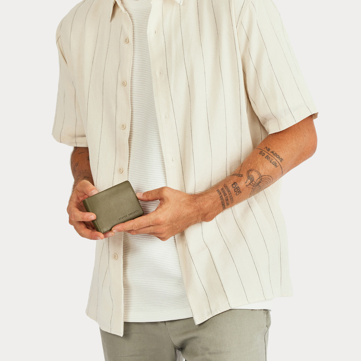Jonah RFID Blocking Minimalist Wallet for Men - Slim & Lightweight Khaki Leather Bifold - Perfect for Travel, Business & Everyday Carry