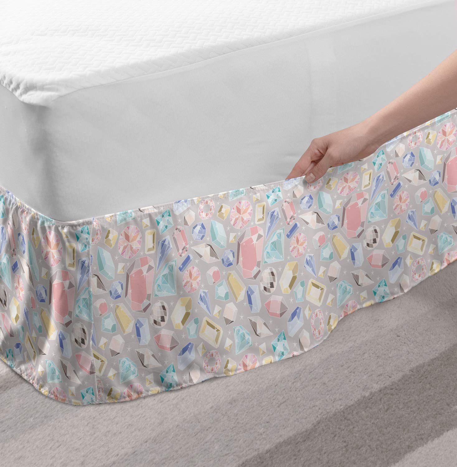 Ambesonne Diamond Pattern Bed Skirt - Pastel Square & Oval Feminine Design with Star Backdrop, Elastic Wrap Around Gathered Bedroom Decor for Twin/Twin XL - Perfect for Girls' Rooms, Guest Bedrooms & Dorm Decor