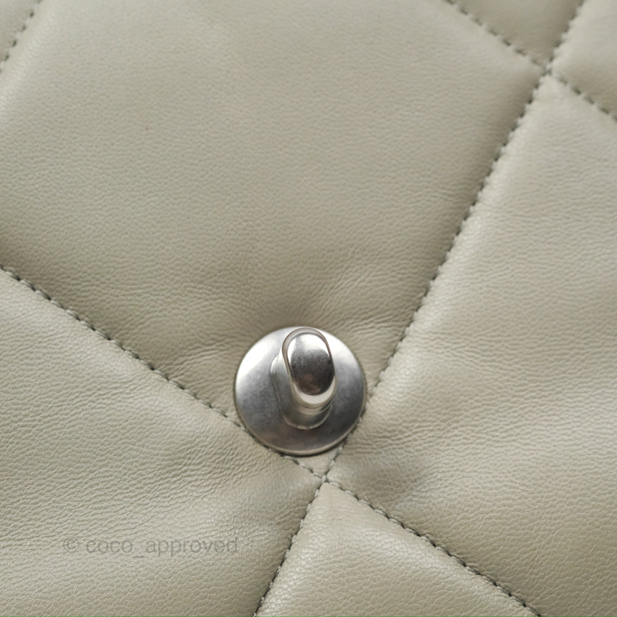 Chanel 19 Small Handbag in Sage Green with Mixed Hardware - Luxury Shoulder Bag for Women, Perfect for Everyday Use & Special Occasions