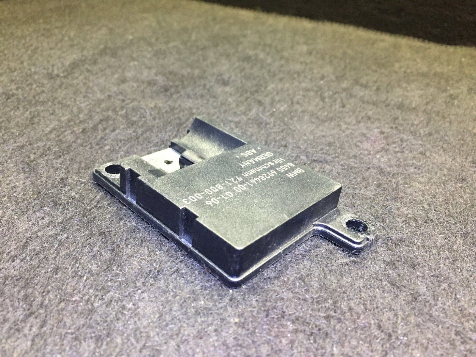 2004-2010 BMW X3 E83 Bluetooth Antenna Module 6928461 OEM D34 - Wireless Car Connectivity for Hands-Free Calling & Audio Streaming
