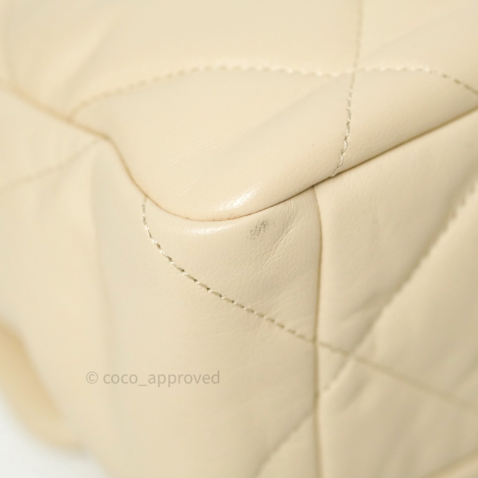 Chanel 19 Medium Flap Bag in Beige Goatskin Leather with Mixed Hardware - Luxury Handbag for Women, Perfect for Work, Date Night & Special Occasions