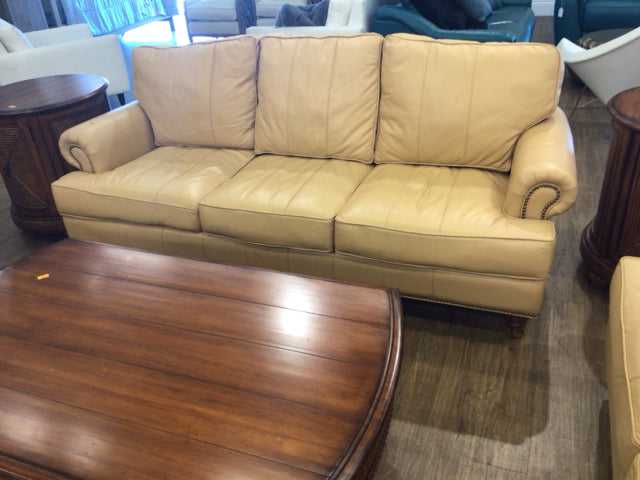 Lexington Home 3-Seat Tan Leather Rolled Arm Sofa - Classic Living Room Furniture for Modern Homes & Cozy Family Gatherings