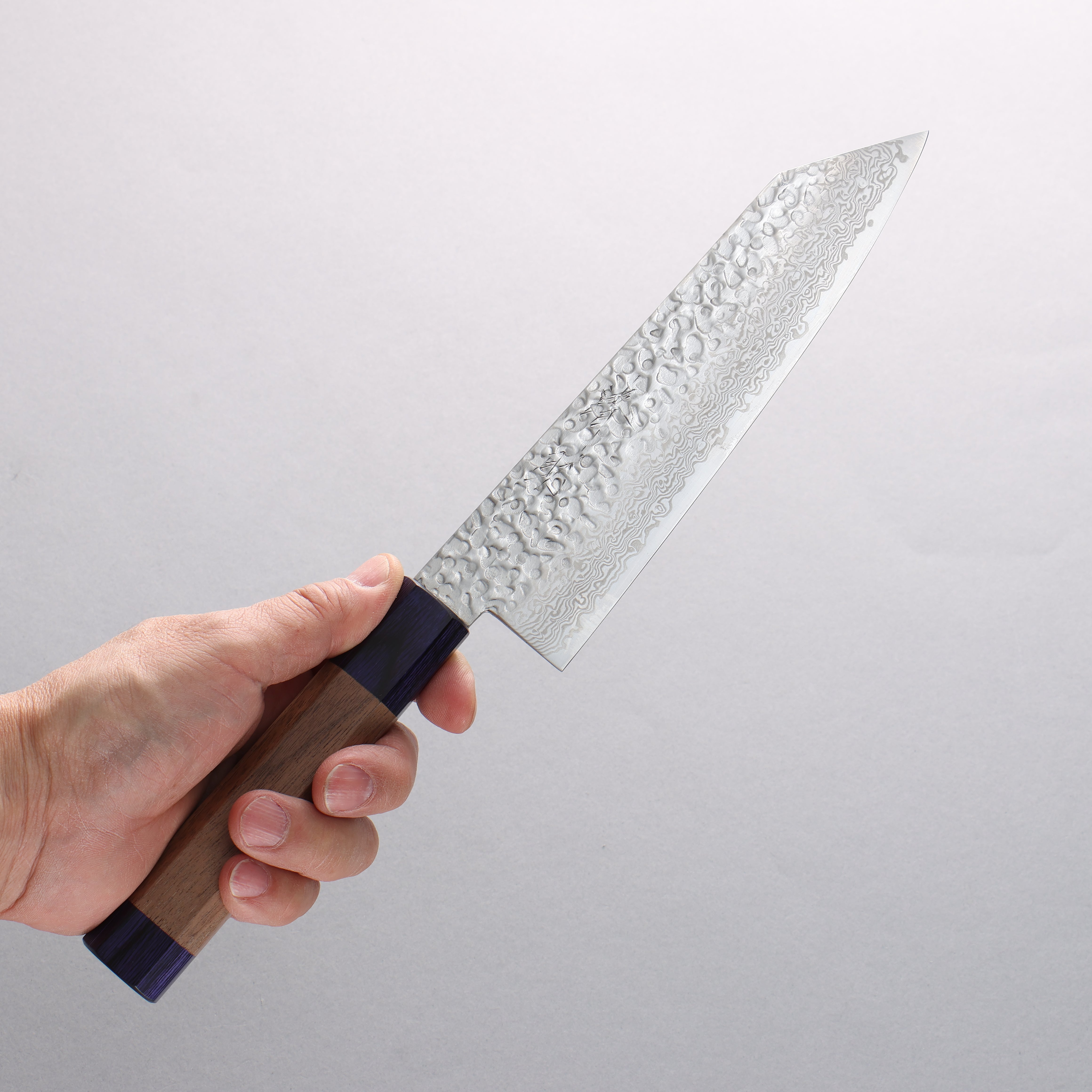 Premium Seisuke Silver Steel No.3 Hammered Damascus Bunka Knife 180mm - Walnut Handle with Double Blue Pakka Wood - Japanese Kitchen Knife for Slicing, Dicing & Precision Cooking