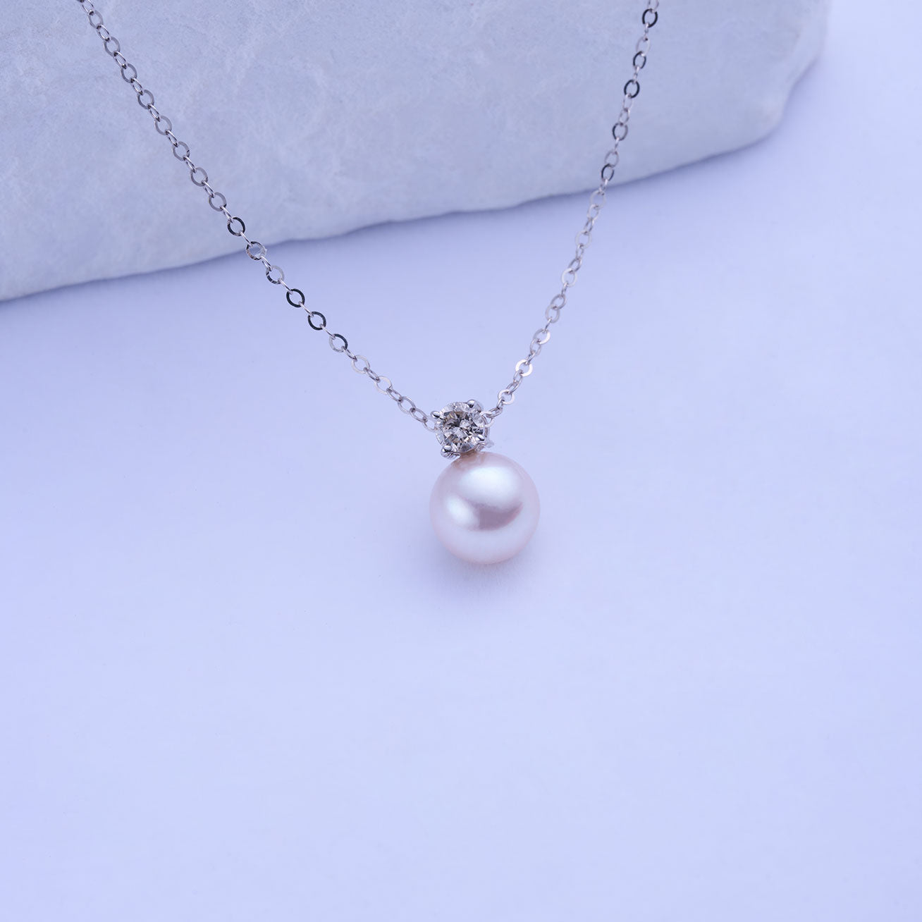 18K Solid Gold Diamond Hanadama Akoya Pearl Necklace - Elegant Jewelry Gift for Women, Bridal, Anniversary & Special Occasions | KN00278