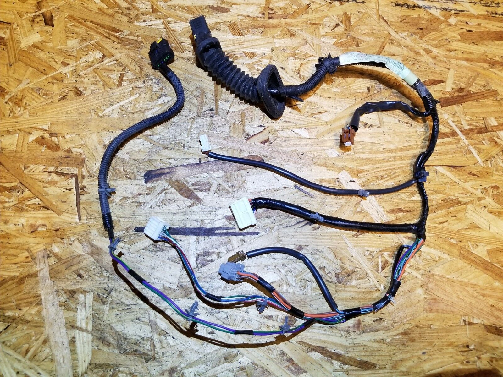 04 05 06 07 Infiniti QX56 Rear Left Driver Side Door Wire Harness OEM Replacement - Perfect for Electrical Repairs & Window Motor Fixes