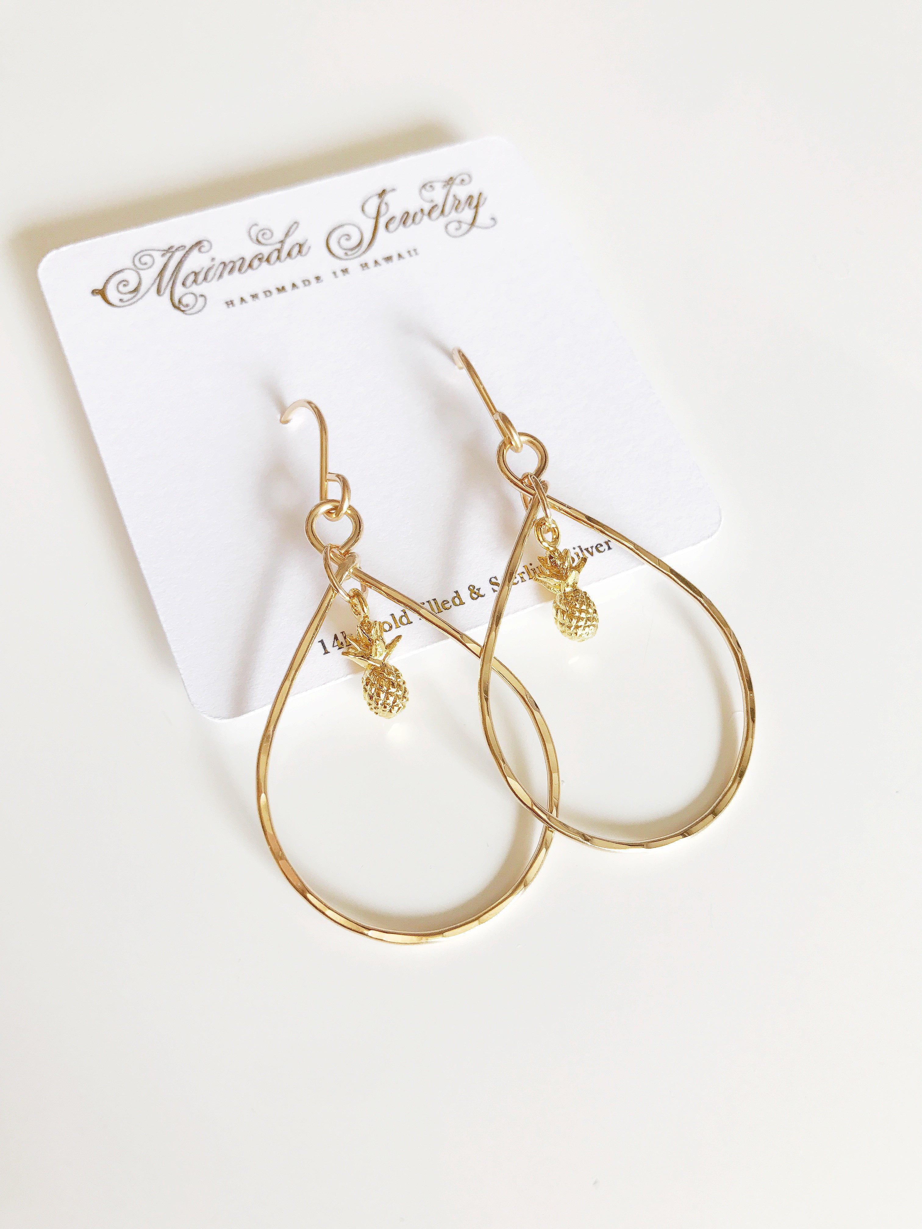 HANA Pineapple Stud Earrings (E537) - Stylish & Dainty Jewelry for Women, Perfect for Everyday Wear & Special Occasions