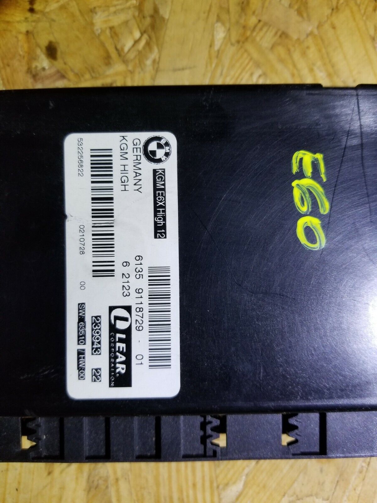 04 05 06 07 BMW 530xi E60 BCM Body Control Module 9118729 OEM - Perfect for BMW 5 Series E60 Electrical System Repair & Maintenance