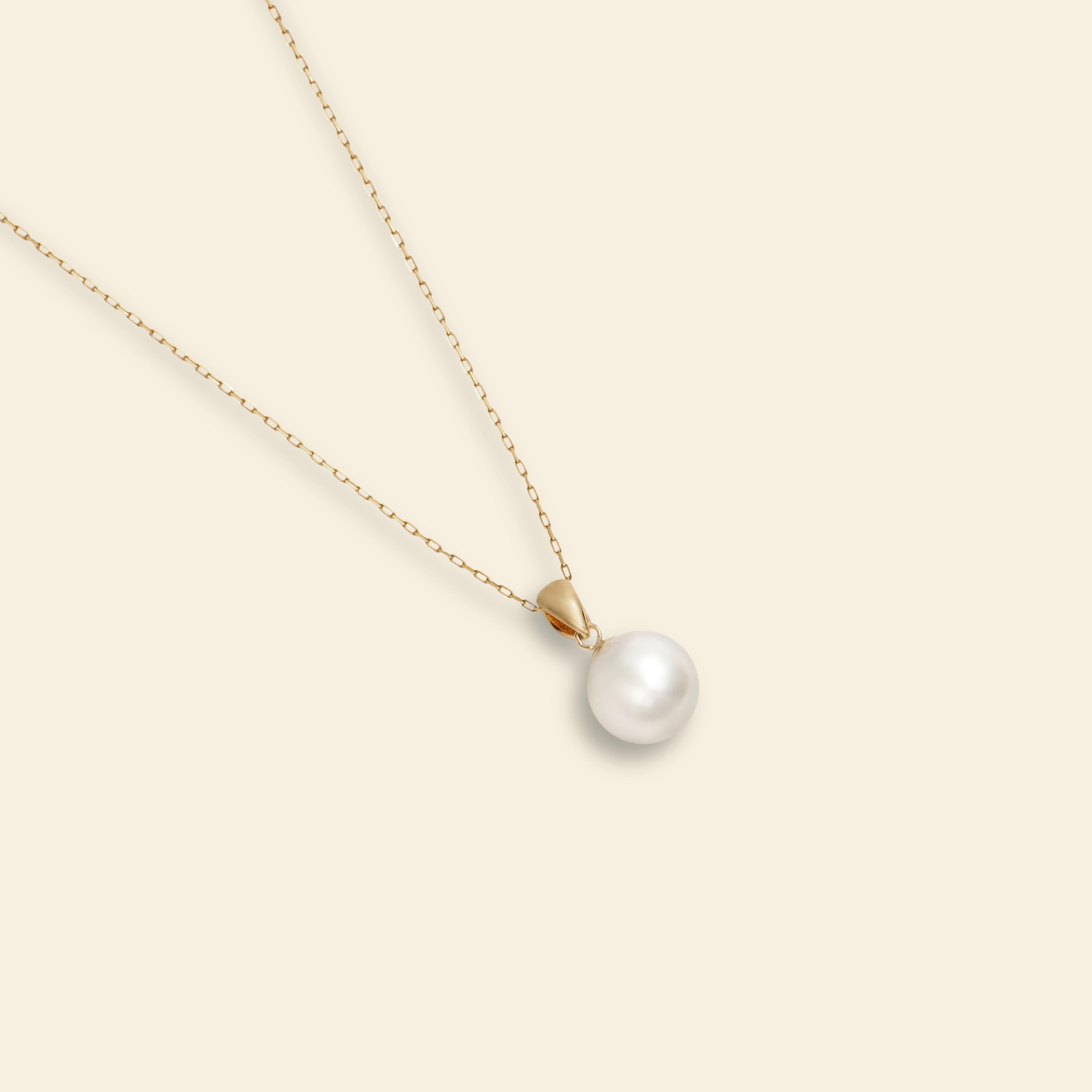 Luxury 18K Gold Akoya Pearl Pendant Necklace - Elegant Pearl Jewelry for Women, Perfect Gift for Anniversary, Wedding & Special Occasions