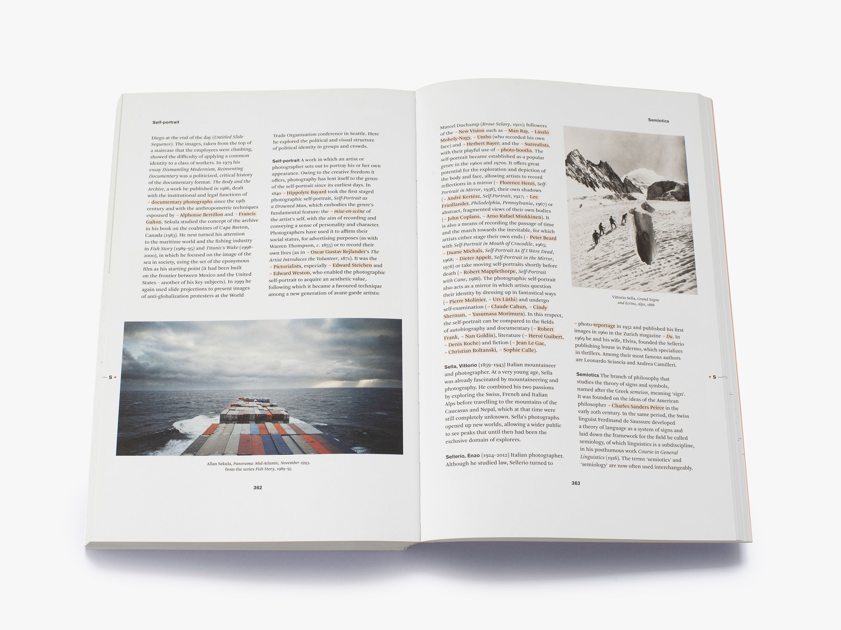 The Thames & Hudson Dictionary of Photography - Comprehensive Guide to Photographic Terms & History | Perfect for Students, Artists & Photography Enthusiasts