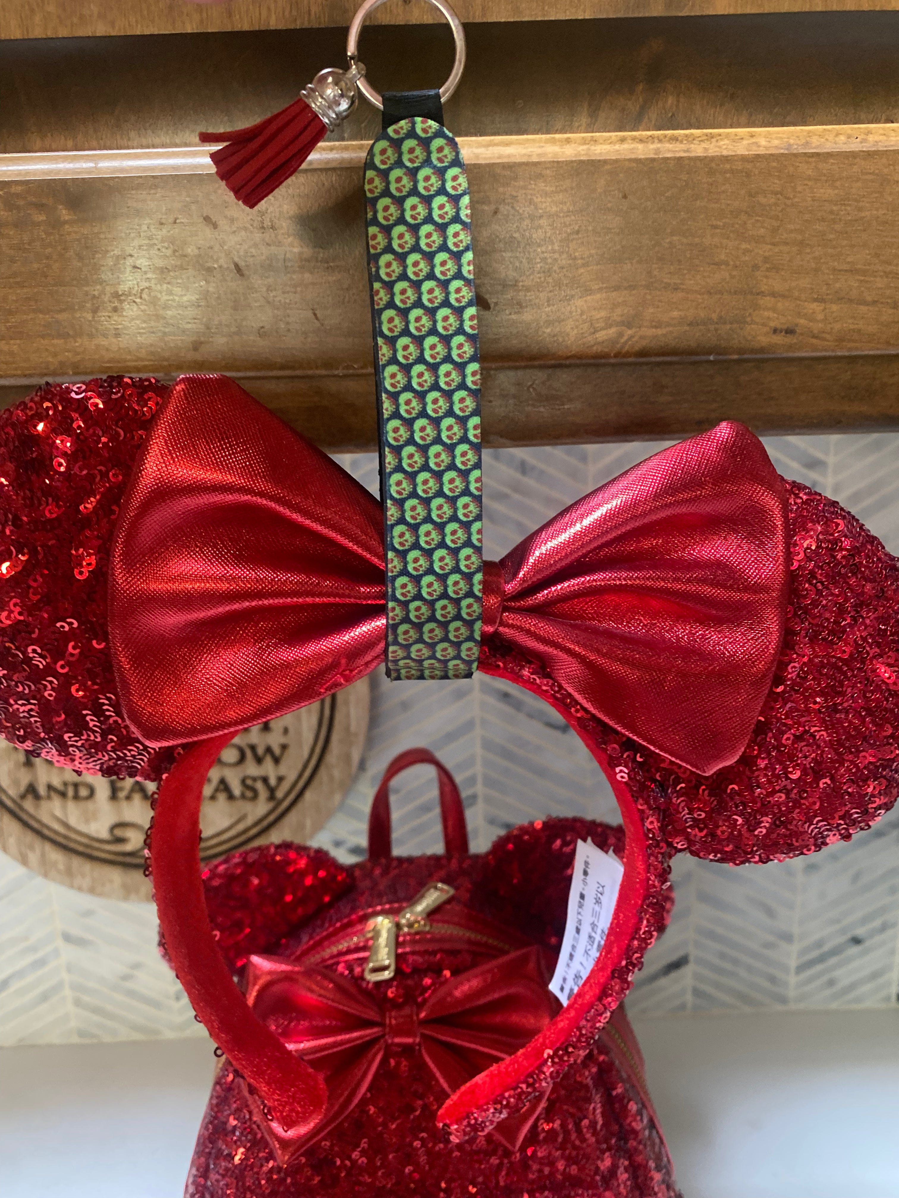 Poison Apple Wristlet Keychain - Disney Villains Inspired Fashion Accessory for Cosplay, Halloween Costumes & Gift Giving