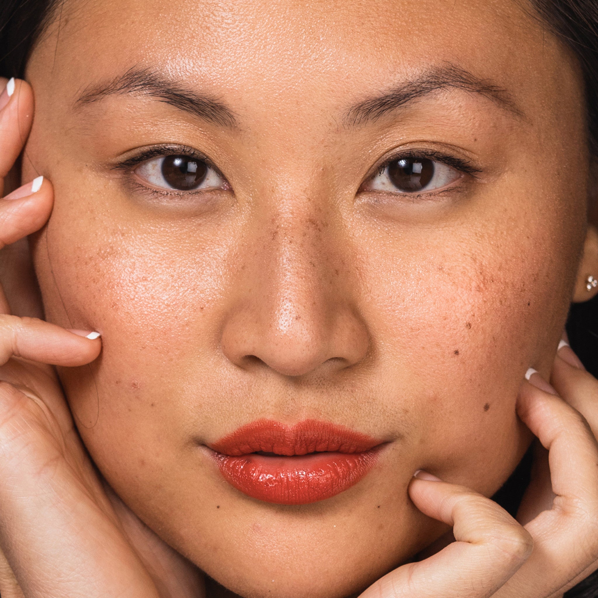 Full Bloom Sculpted Lipstick - Long Lasting Matte Lipstick with Hydrating Formula, Vegan & Cruelty-Free - Perfect for Everyday Wear, Date Night, and Special Occasions