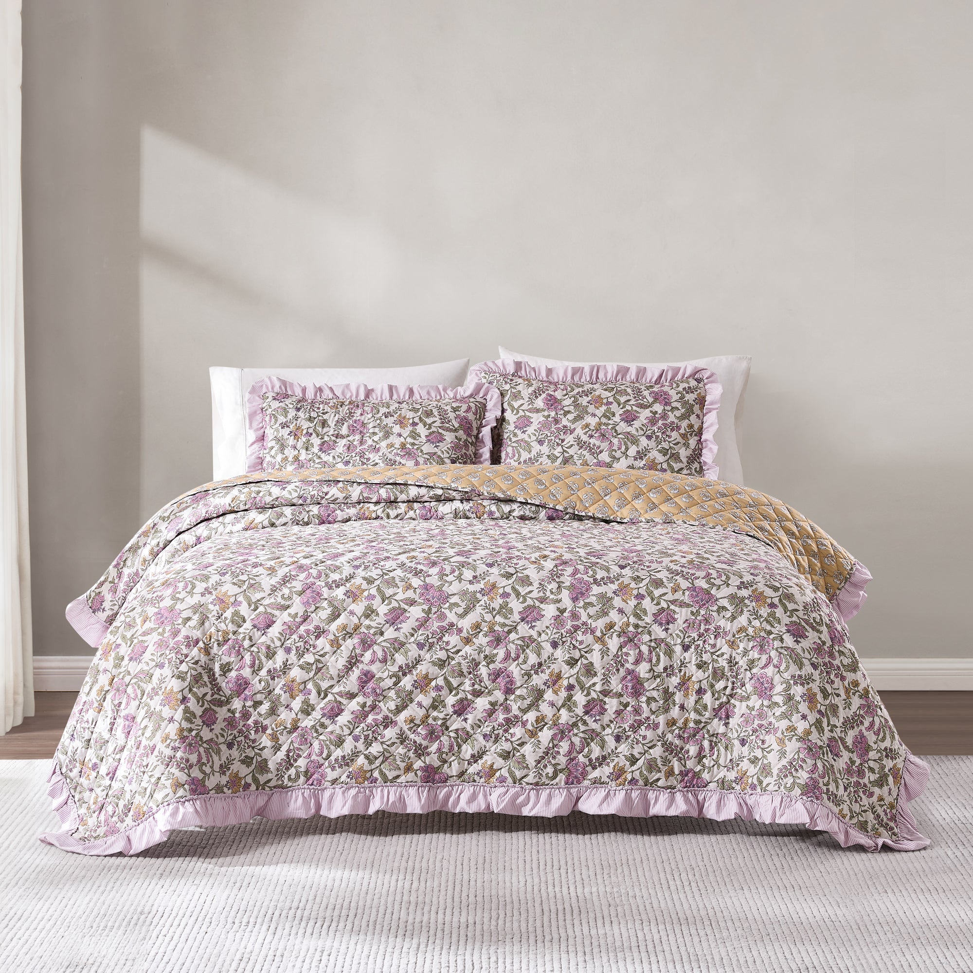 Lola Block Print Ruffle Reversible Floral Quilt Set - King Size Bedding with Vintage Design for Boho Bedroom Decor, Perfect for Guest Rooms & Master Suites