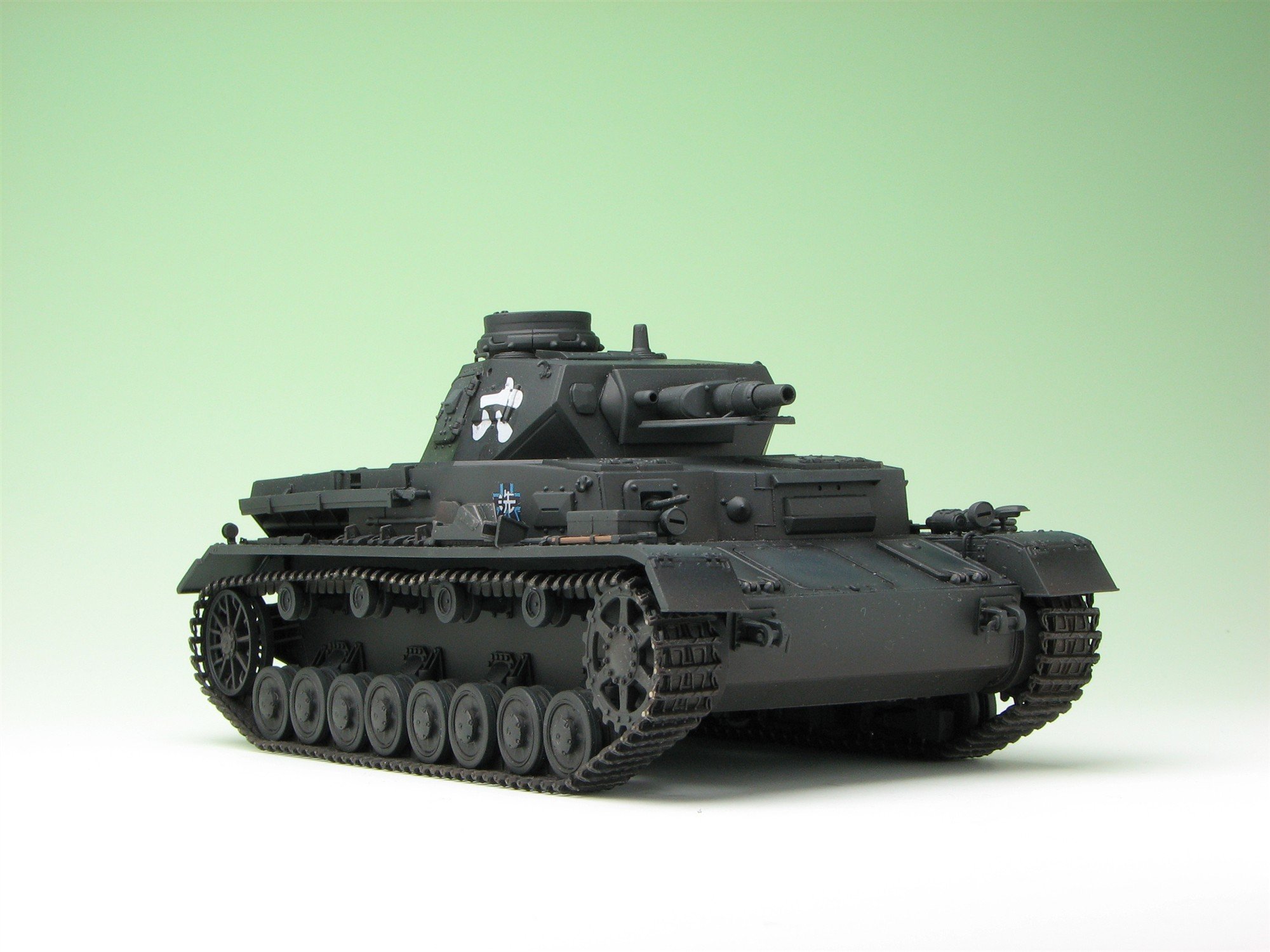 1:35 Scale Platz Pz.Kpfw. IV Ausf. D Ankou-San Team Version - Girls und Panzer Anime Model Kit for Collectors & Military Enthusiasts | Perfect for Display & Anime-Themed Dioramas