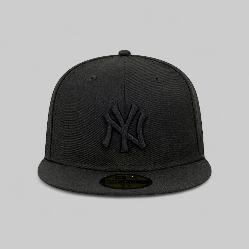 New Era New York Yankees 59FIFTY Fitted Baseball Cap - Official MLB Licensed Hat for Men & Women - Perfect for Baseball Games, Streetwear Fashion & Sports Fans