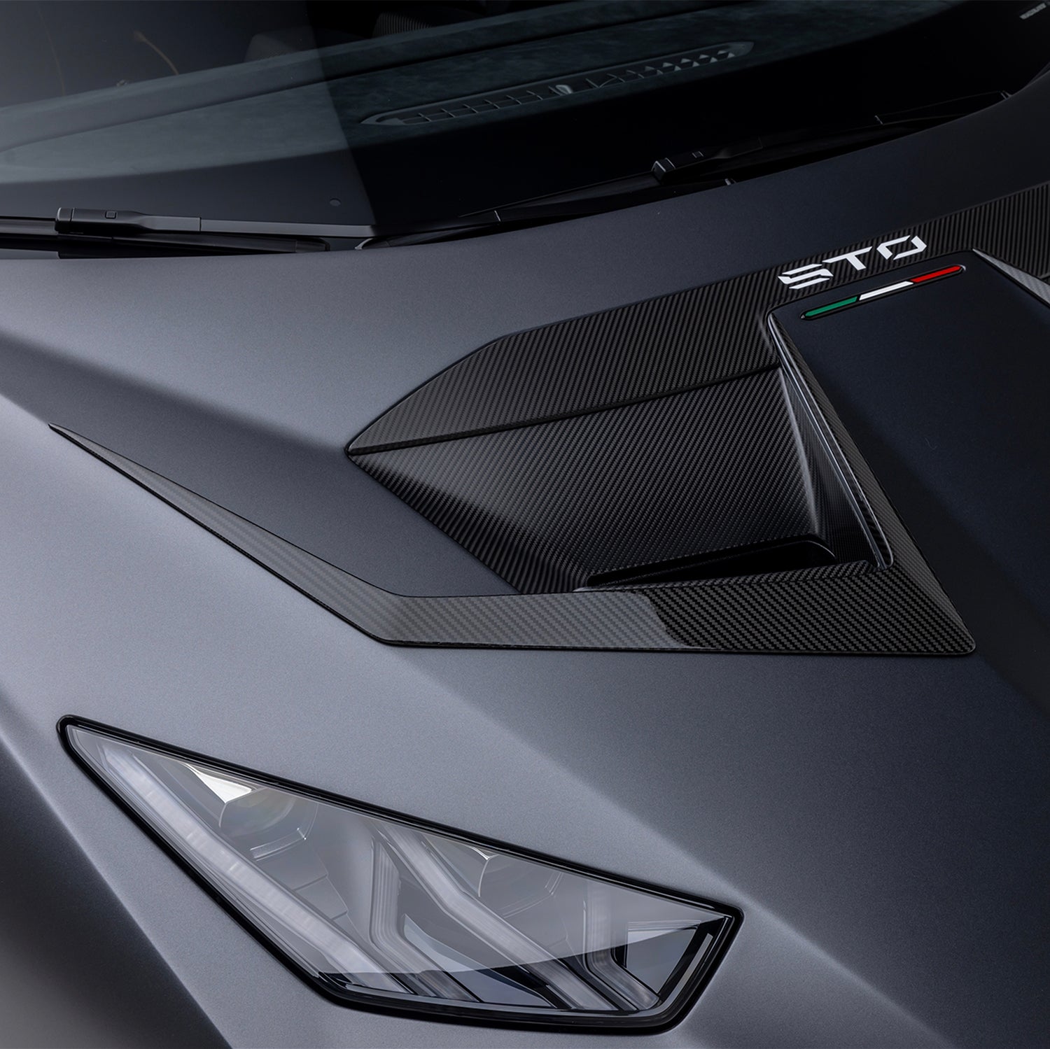 Huracan STO Aero Hood Ducts Carbon Fiber - High Performance Air Intake Vents for Lamborghini Huracan STO - Perfect for Racing & Track Day Upgrades